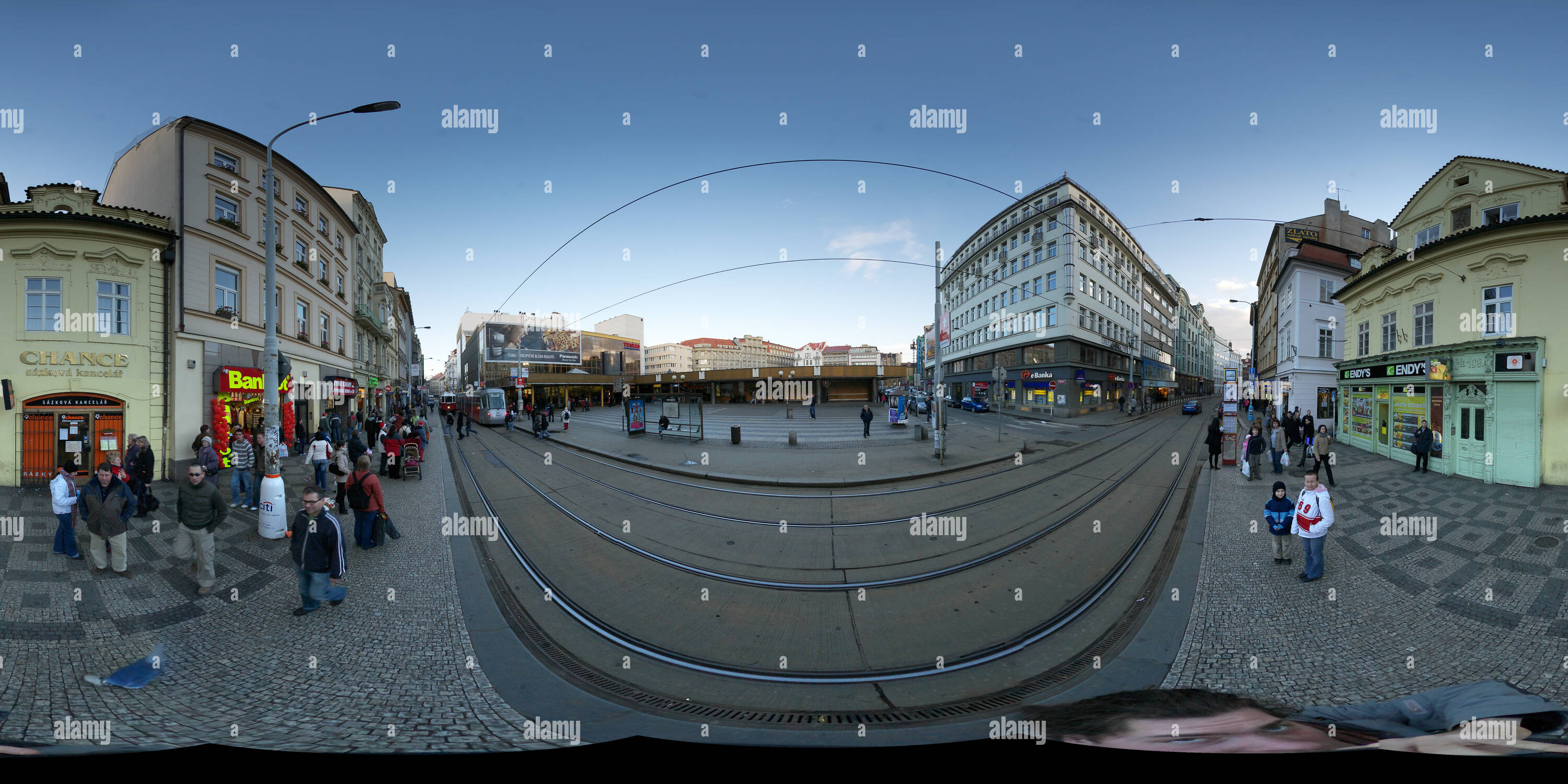 Vue panoramique à 360° de La station de tramway Narodni Trida