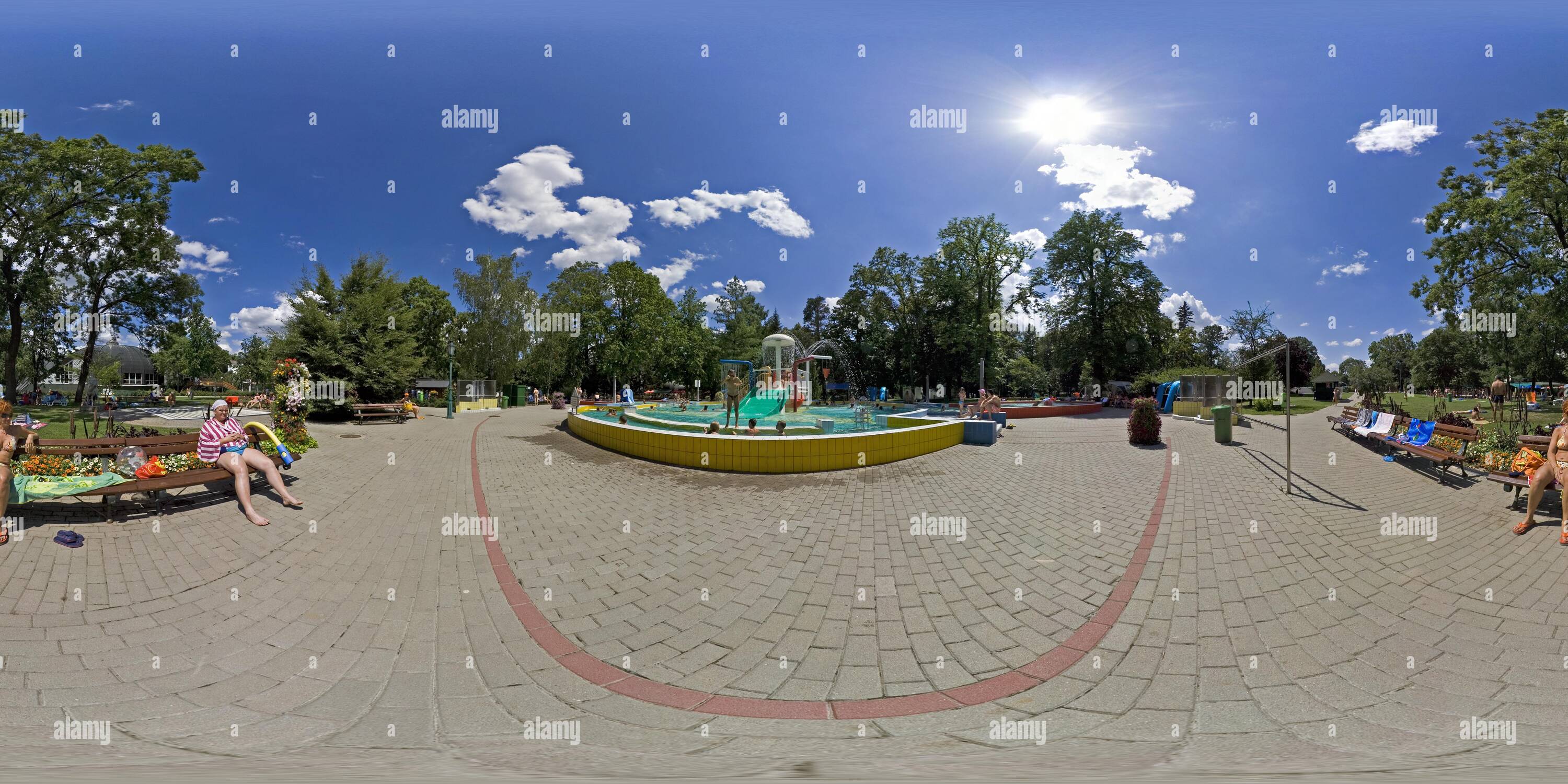 Vue panoramique à 360° de Piscine enfant baignoire Château