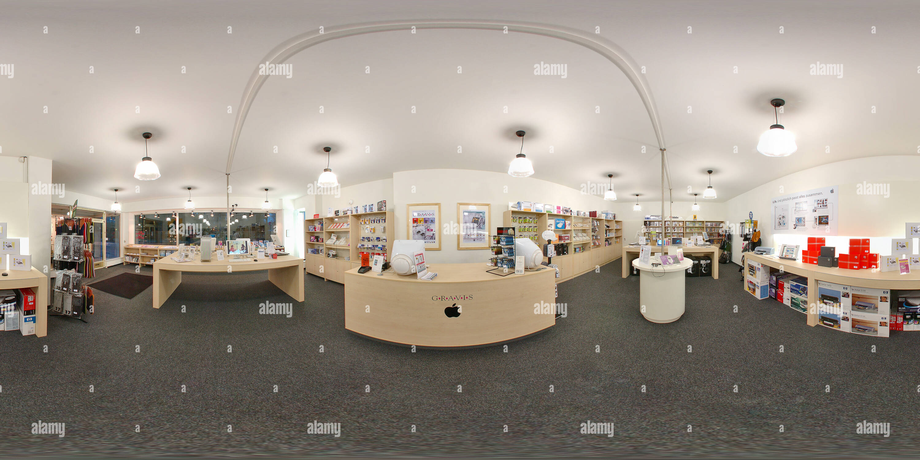 Vue panoramique à 360° de Gravis- Revendeur Apple Novembre 2004