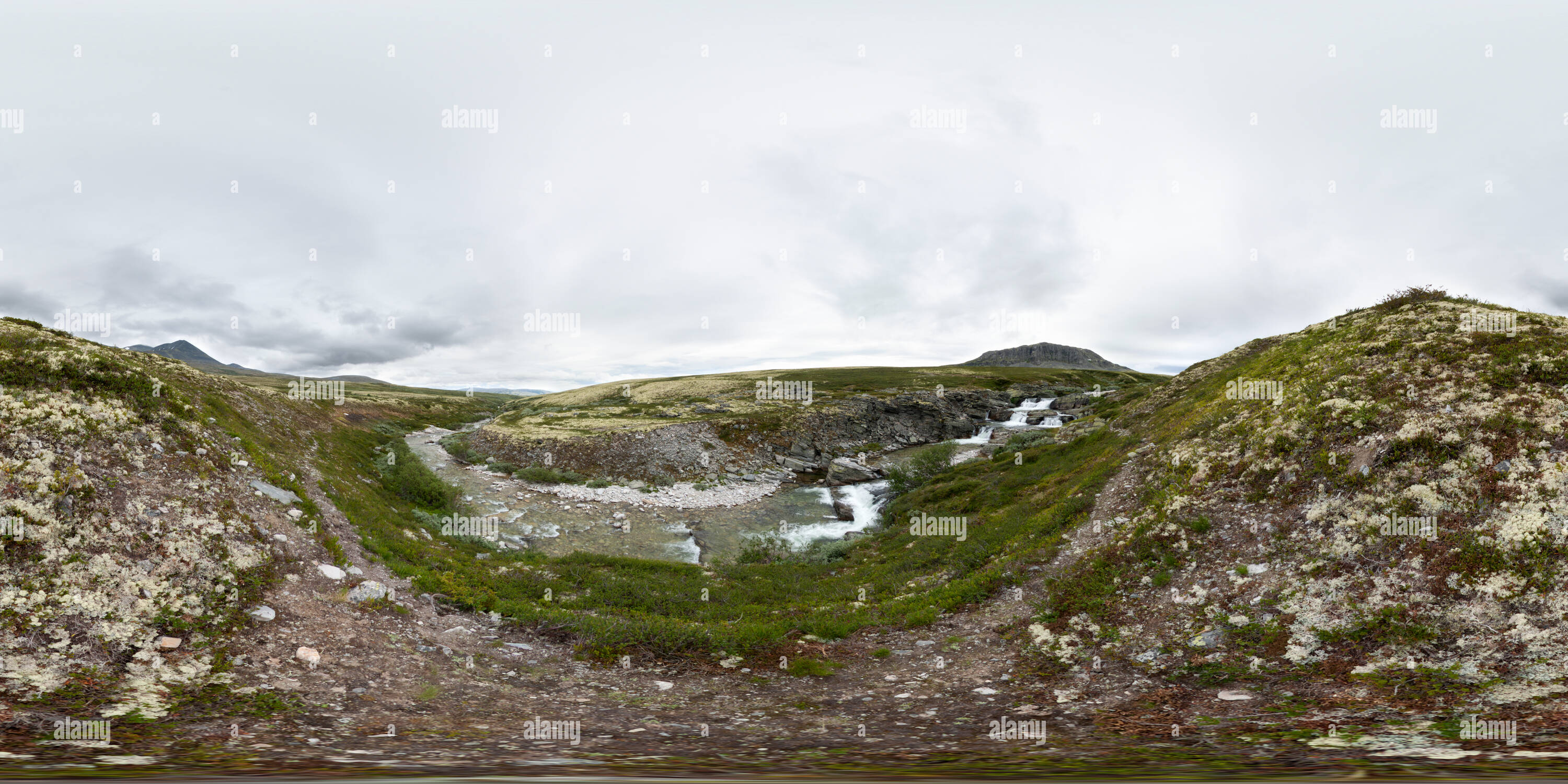 Vue panoramique à 360° de Cascades de la Vesle-Ula, situé près du 'Peer Gynt-hytta"