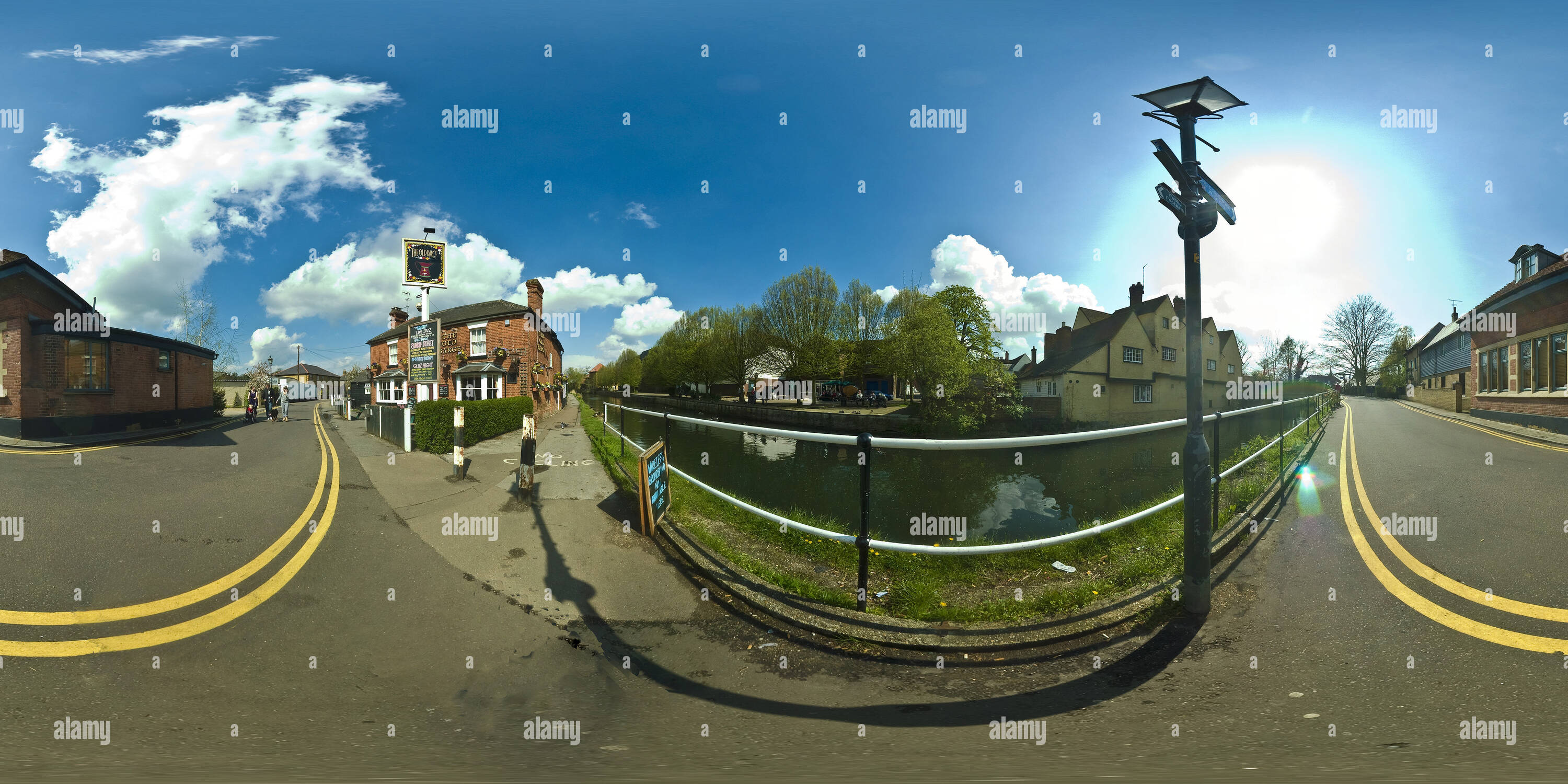 Vue panoramique à 360° de Pub ancienne péniche