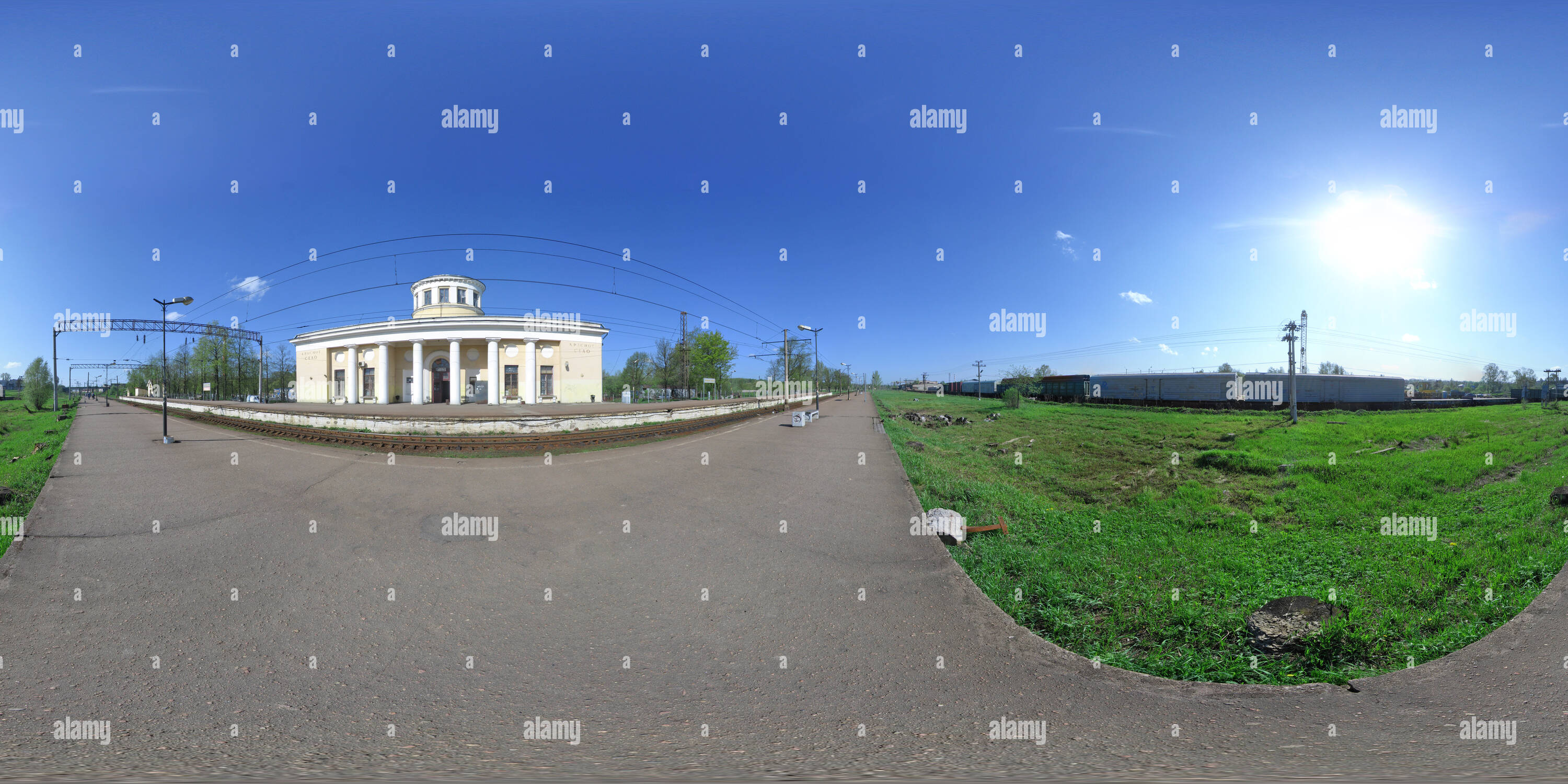 Vue panoramique à 360° de La gare ferroviaire Krasnoe Selo