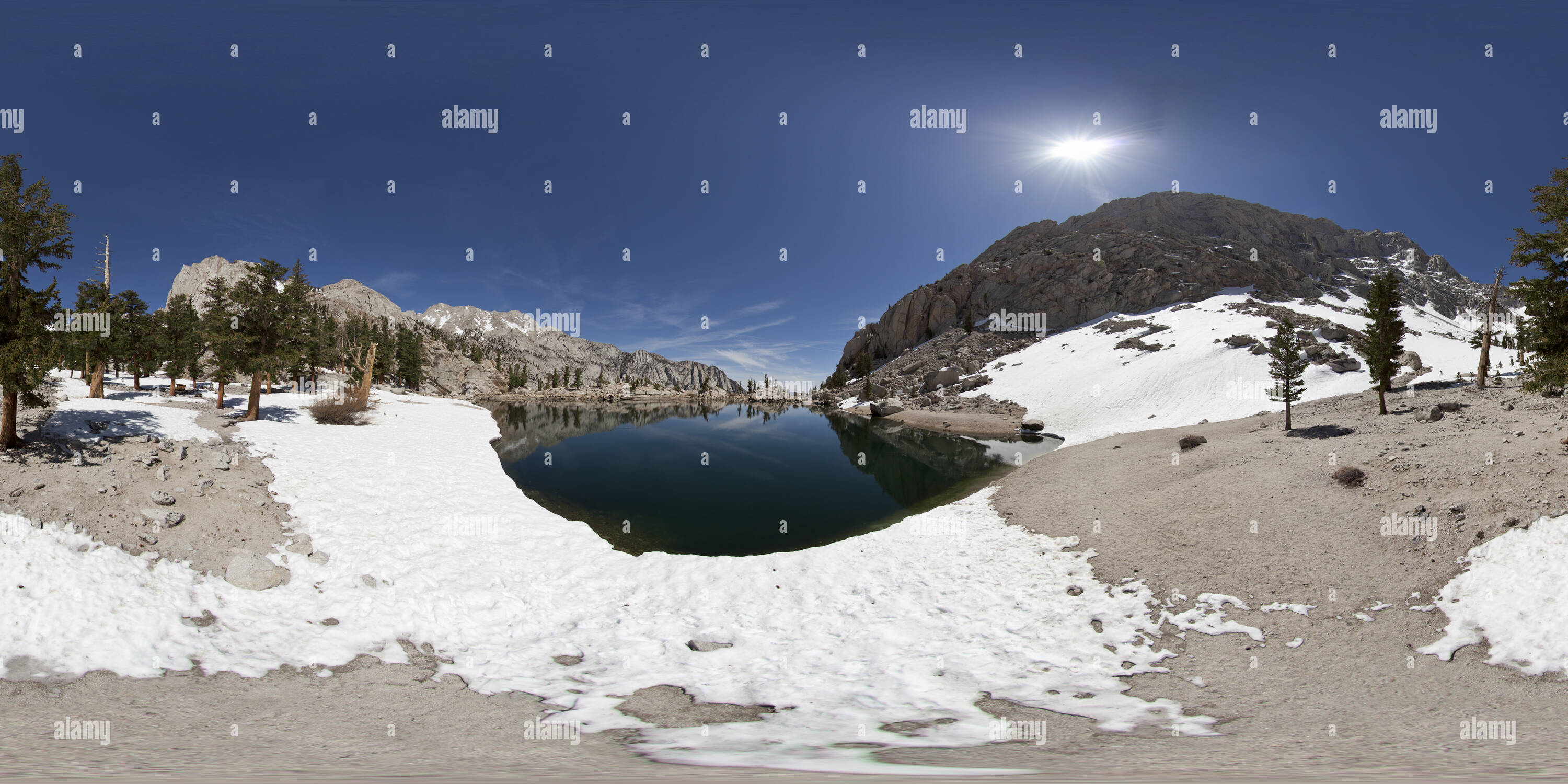 Vue panoramique à 360° de Lone Pine Lake, Mount Whitney Trail