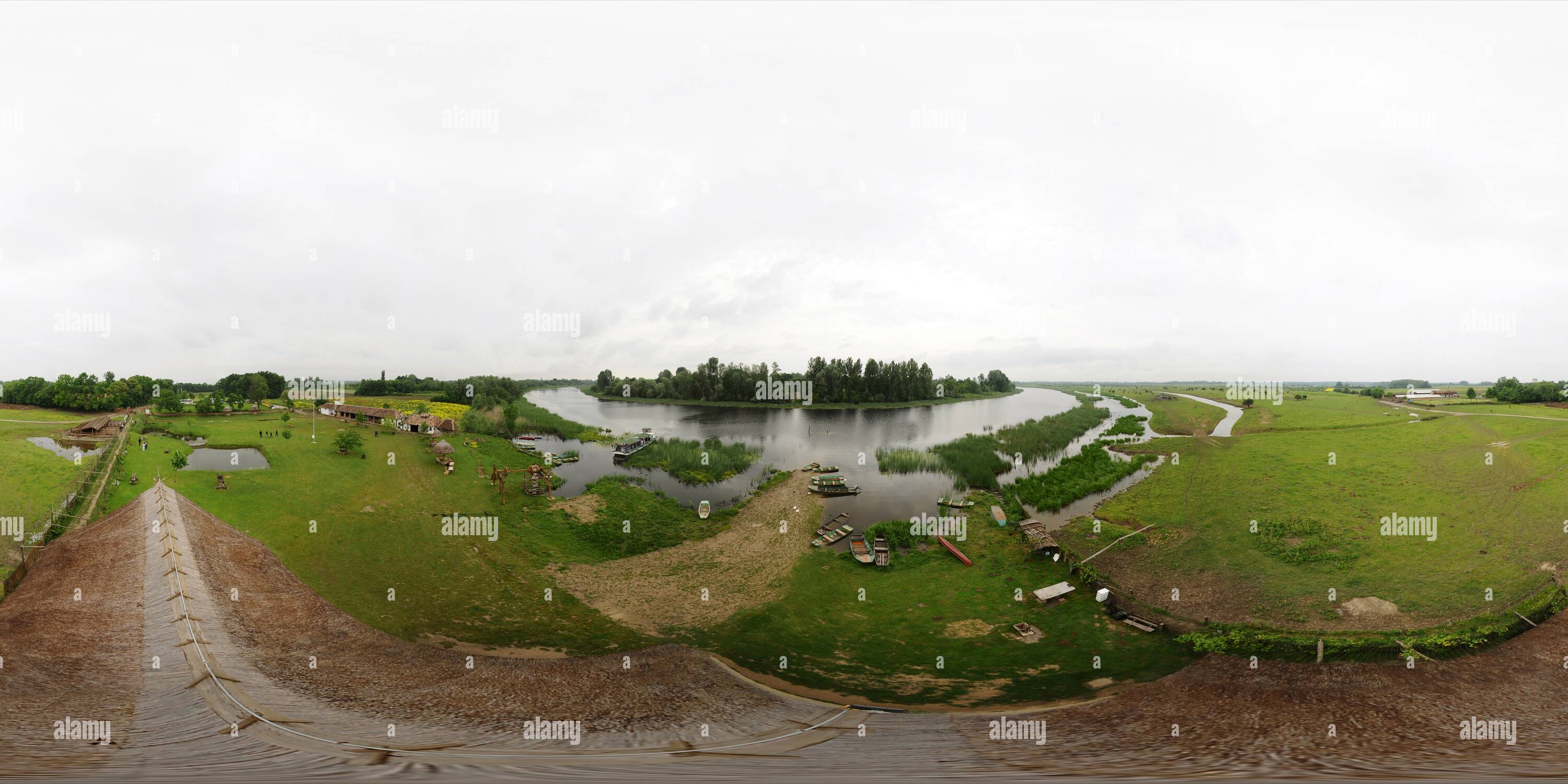 Vue panoramique à 360° de Zasavica Réserve naturelle spéciale, les visiteurs Tower