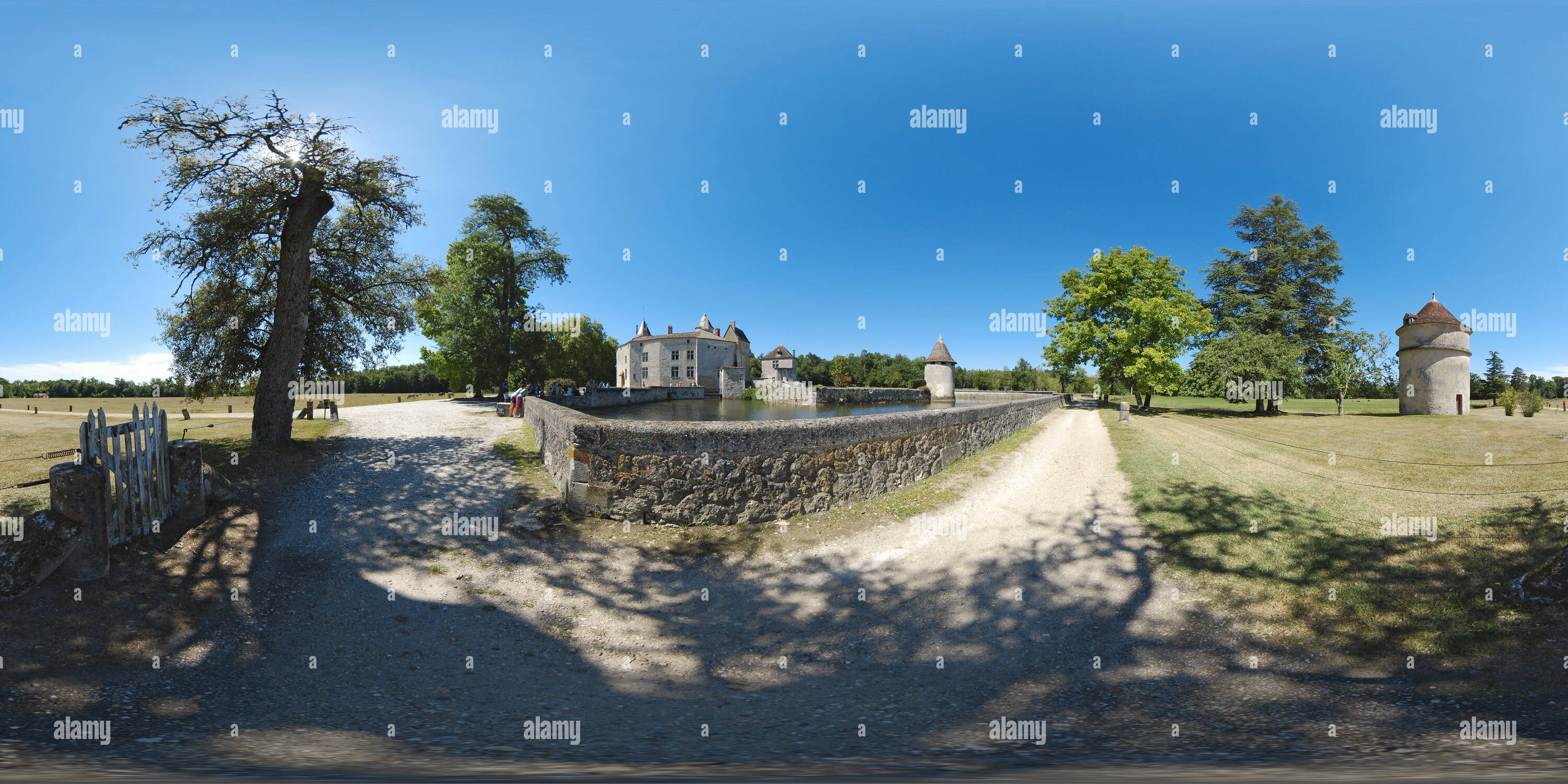 Vue panoramique à 360° de Le château de La Brède - France