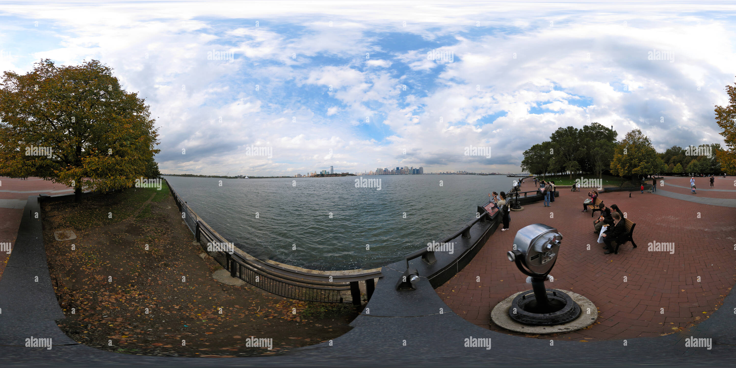 Vue panoramique à 360° de New York du Liberty Island Vue panoramique à 360° de New York du Liberty Island