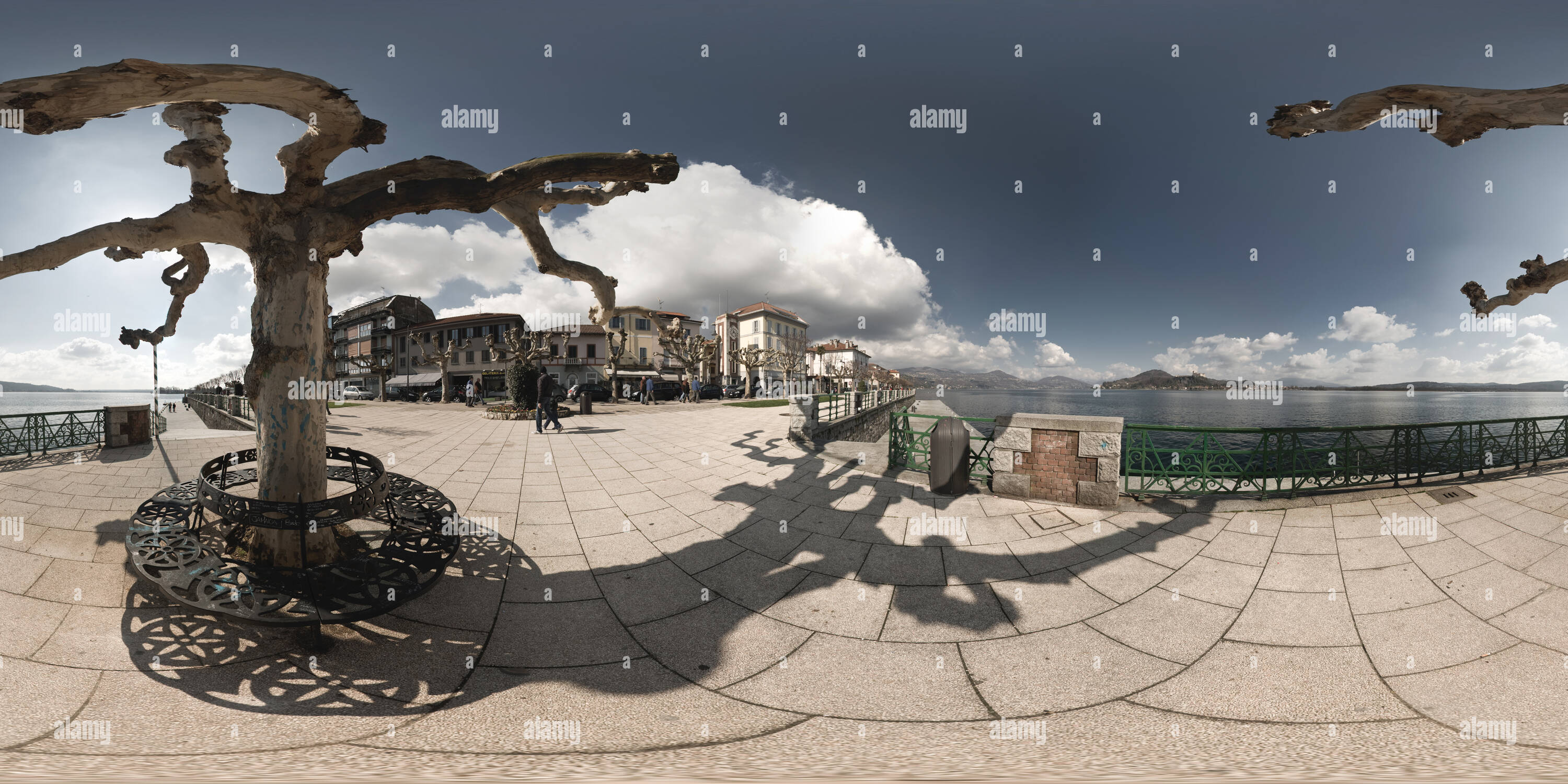 Vue panoramique à 360° de Lungolago di Arona