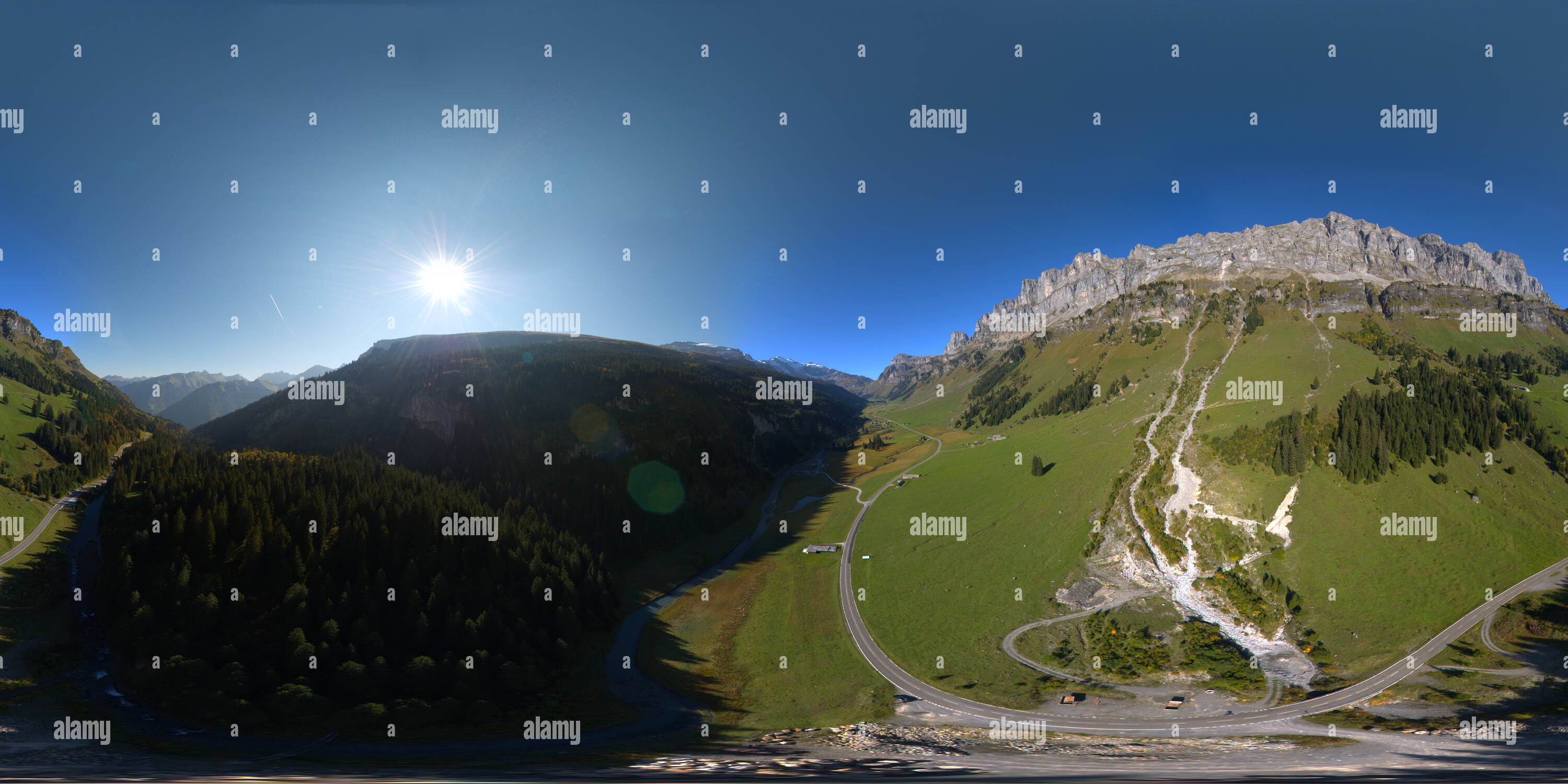 Vue panoramique à 360° de Col du Klausen, Urnerboden, Suisse
