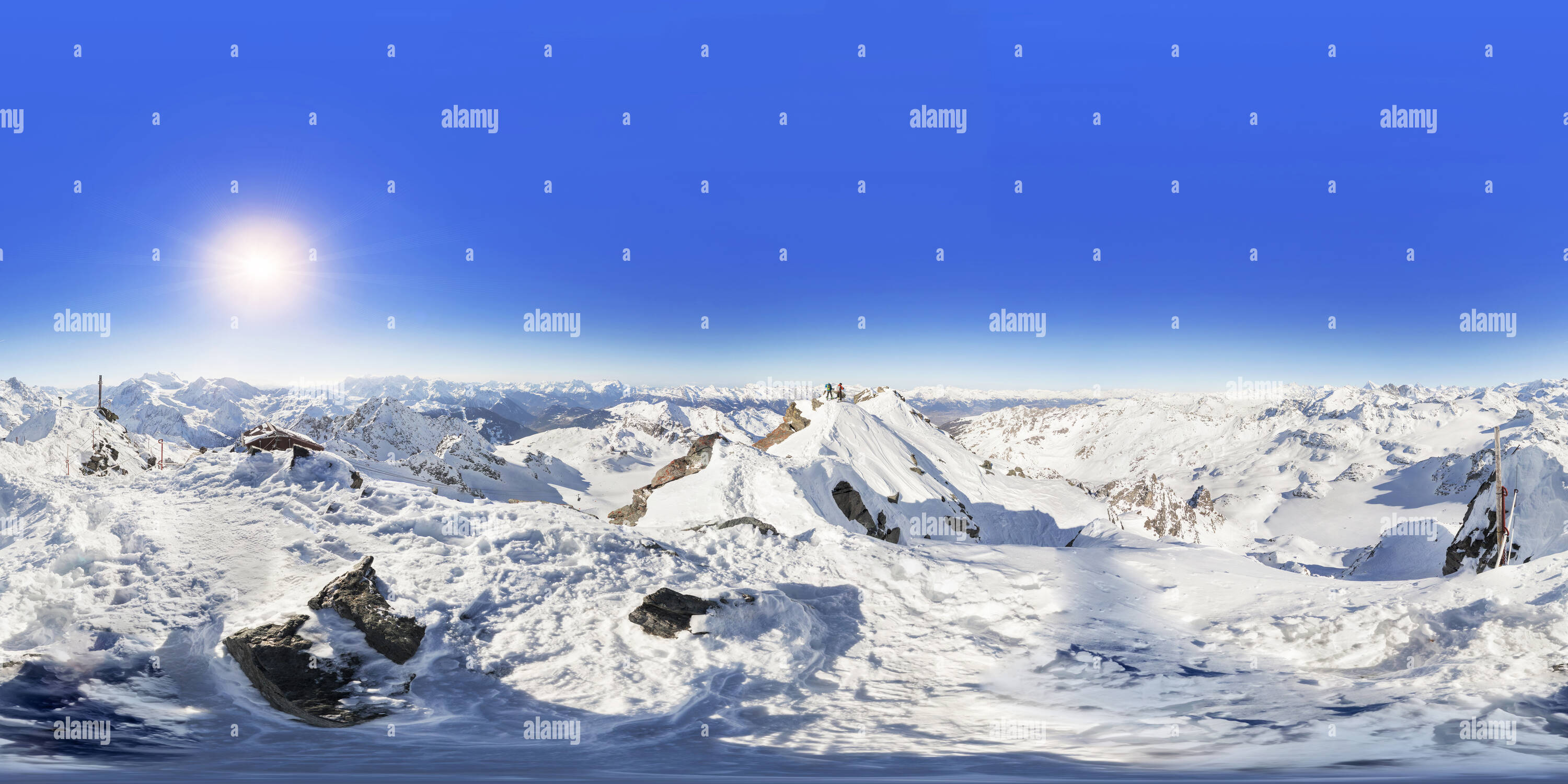 Vue panoramique à 360° de Mont Fort. Verbier. La Suisse