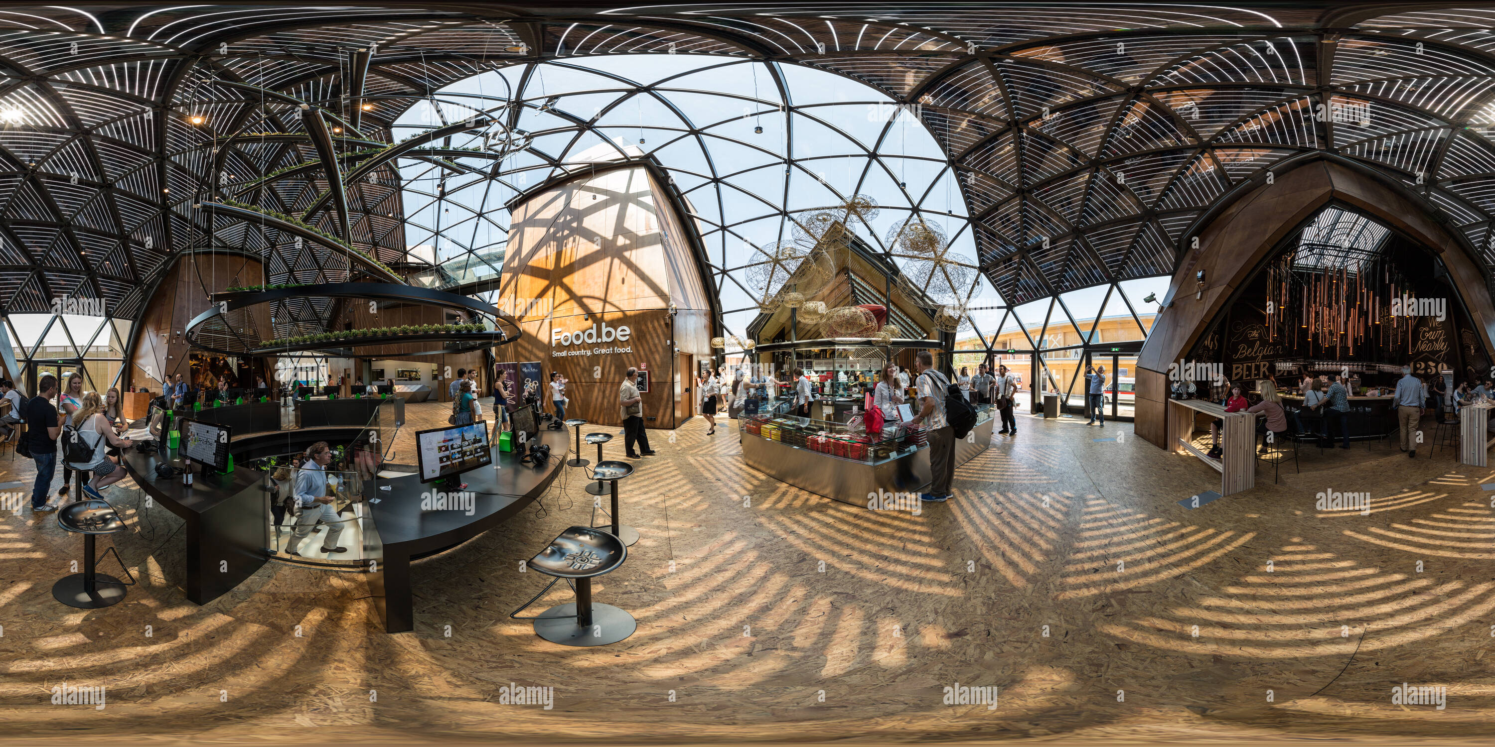 Vue panoramique à 360° de Milan Expo 2015 : l'intérieur du pavillon Belge