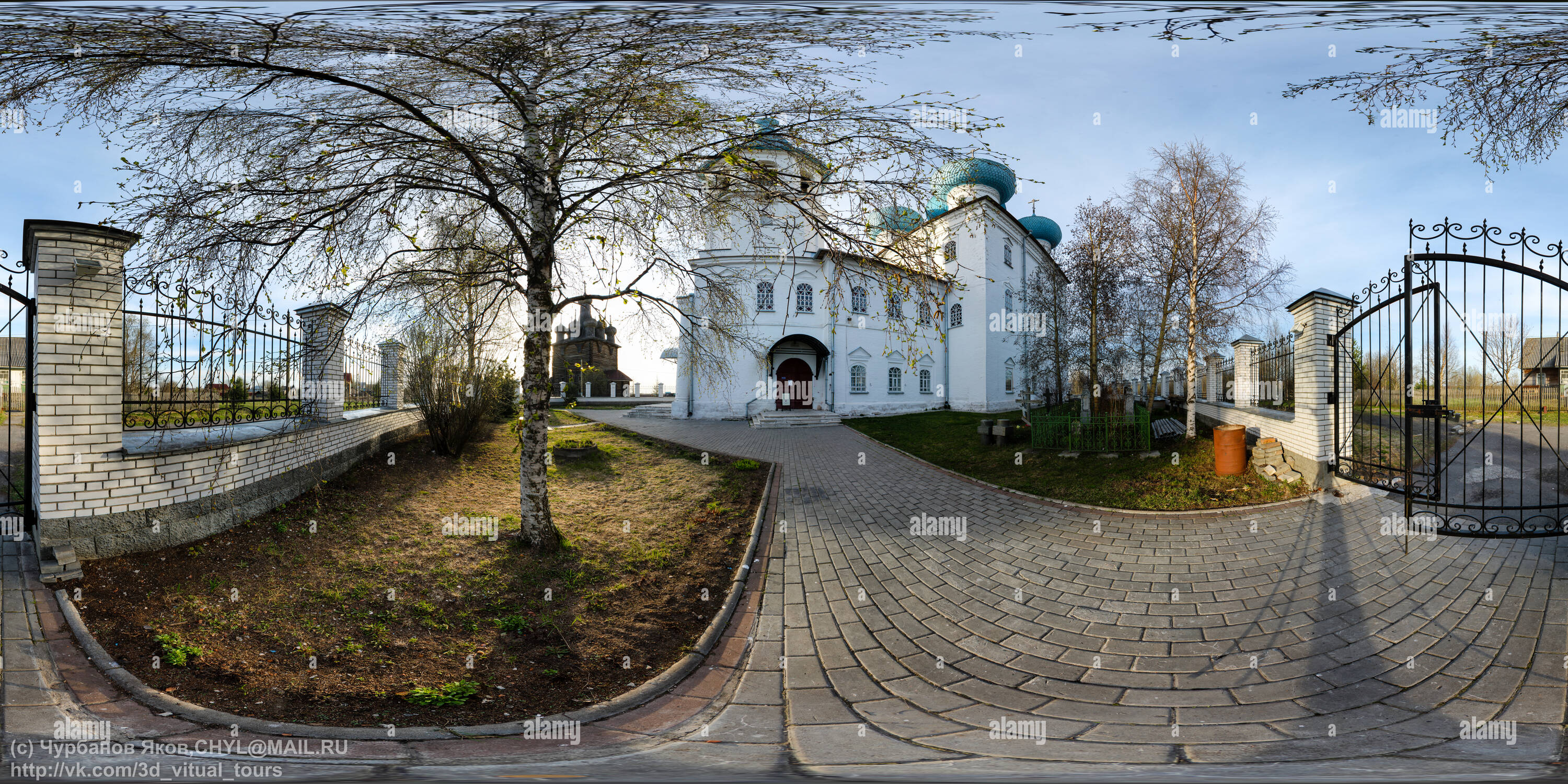 Vue panoramique à 360° de Zaostrovye, Église de la présentation du Seigneur. Rikasovo Zaostrovye (village), région d'Arkhangelsk