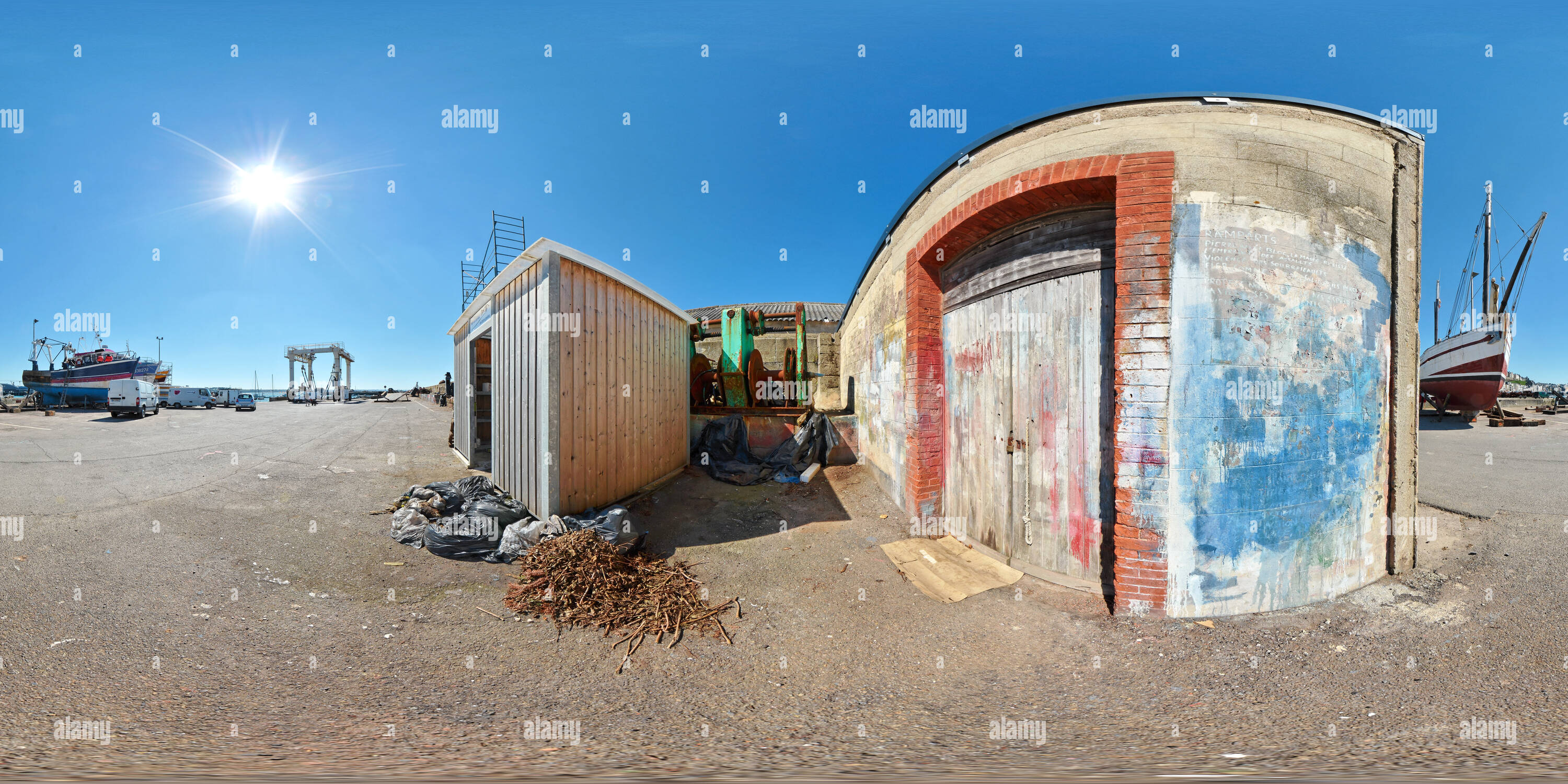 Vue panoramique à 360° de Les mots bleu du port de Granville - France