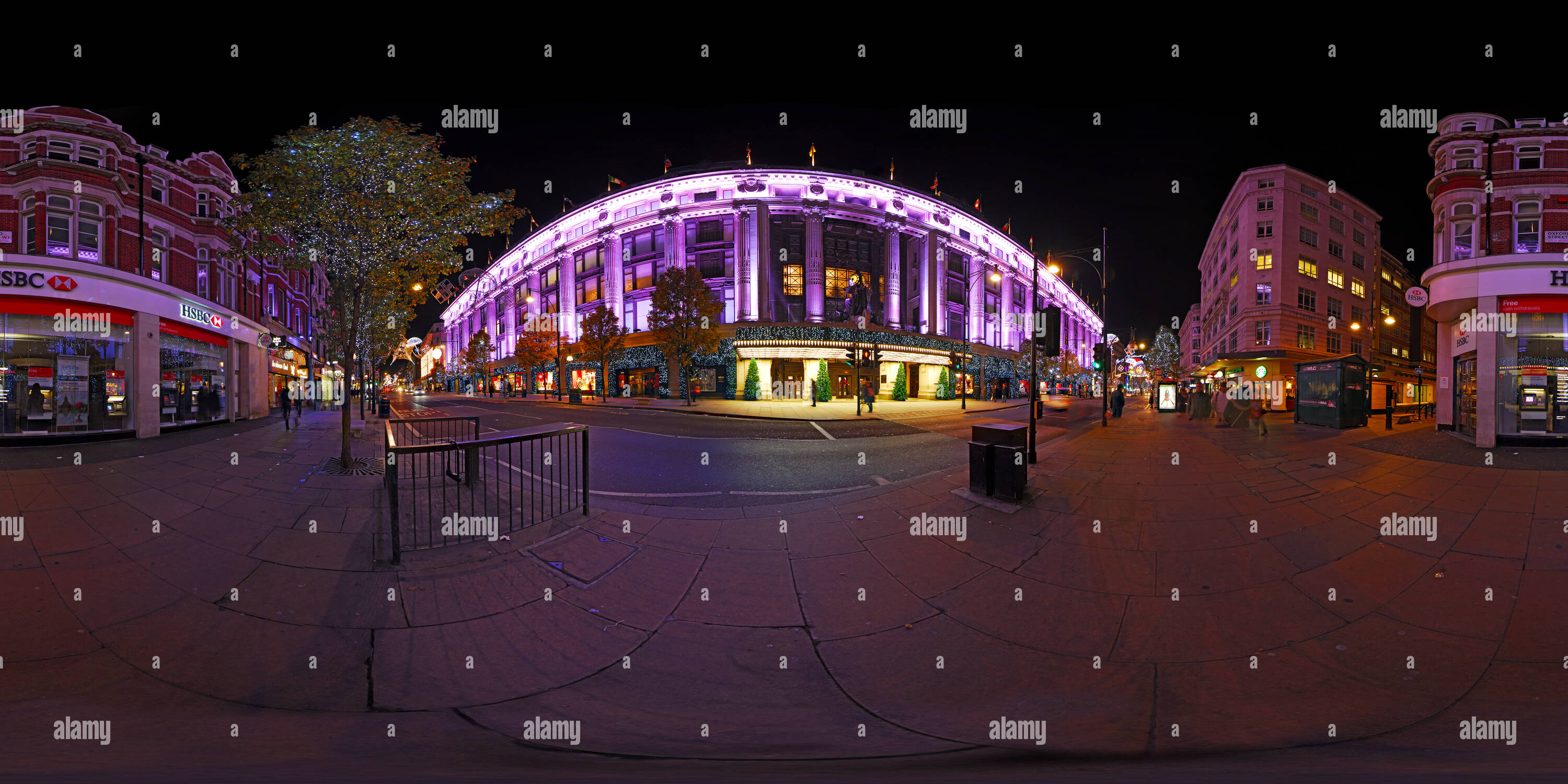 Vue panoramique à 360° de Vitrines de Noël Selfridges Londres