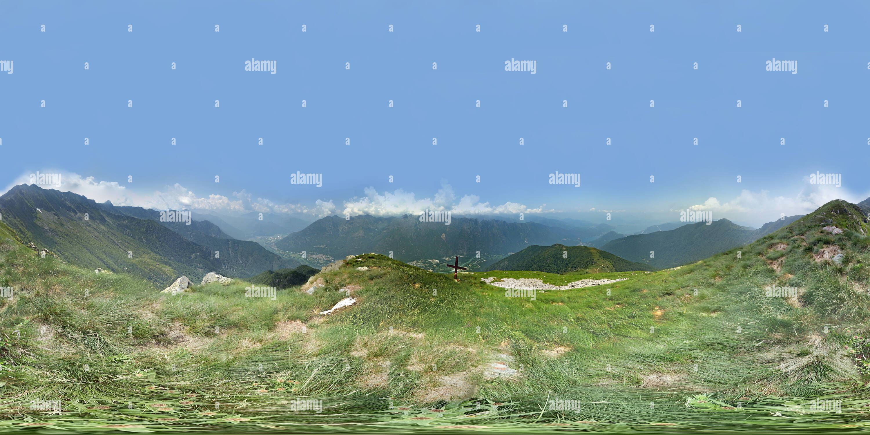 Vue panoramique à 360° de Top trois Croix (Cima Tre Croci ou Mittalerik) 1,872 Mt. MSL