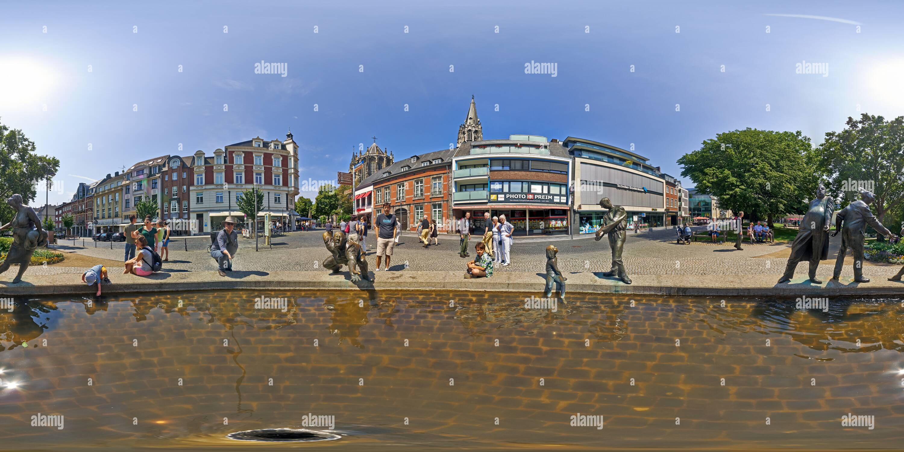 Vue panoramique à 360° de Circulation de l'argent