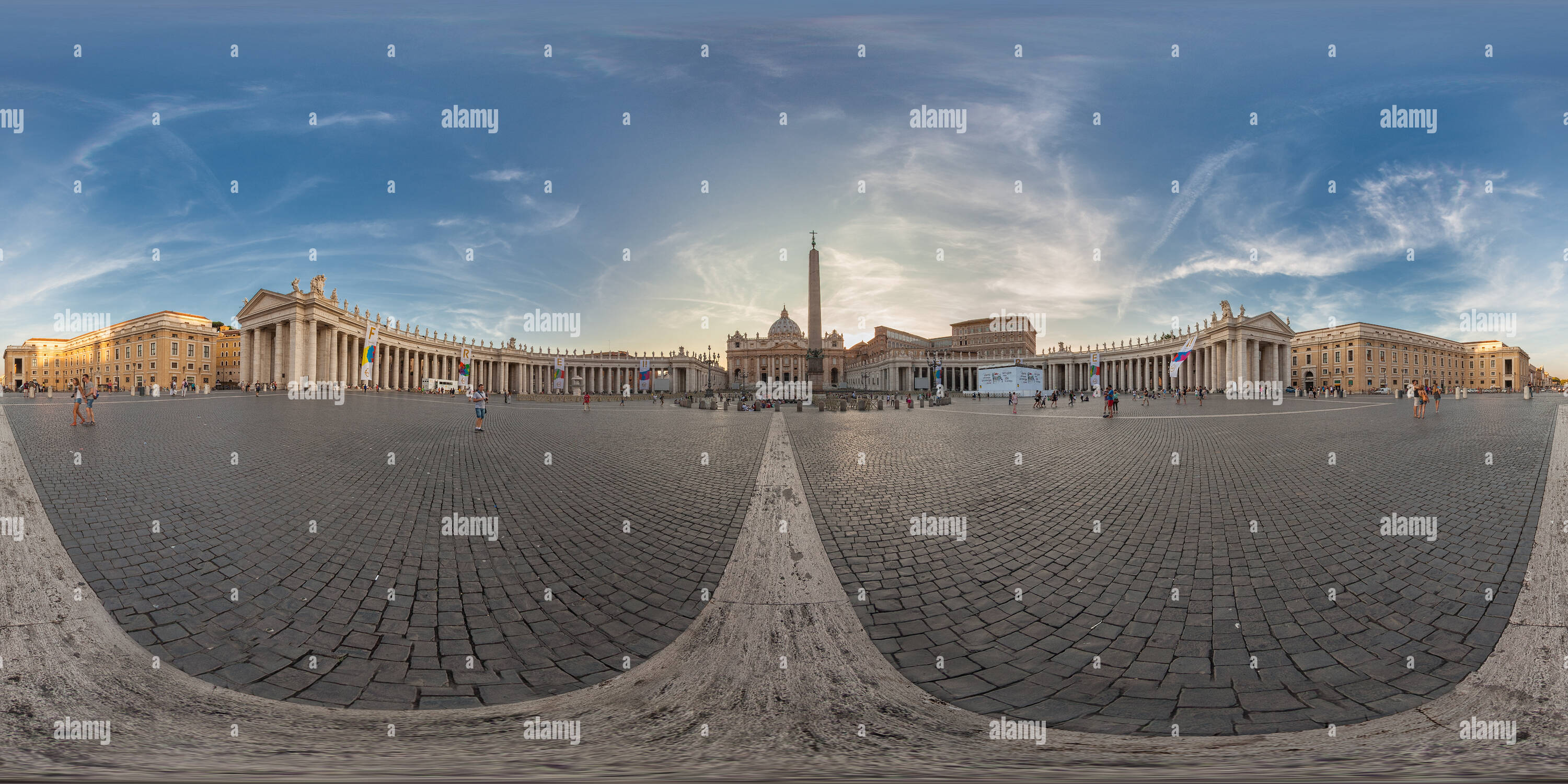 Vue panoramique à 360° de Piazza S. Pietro