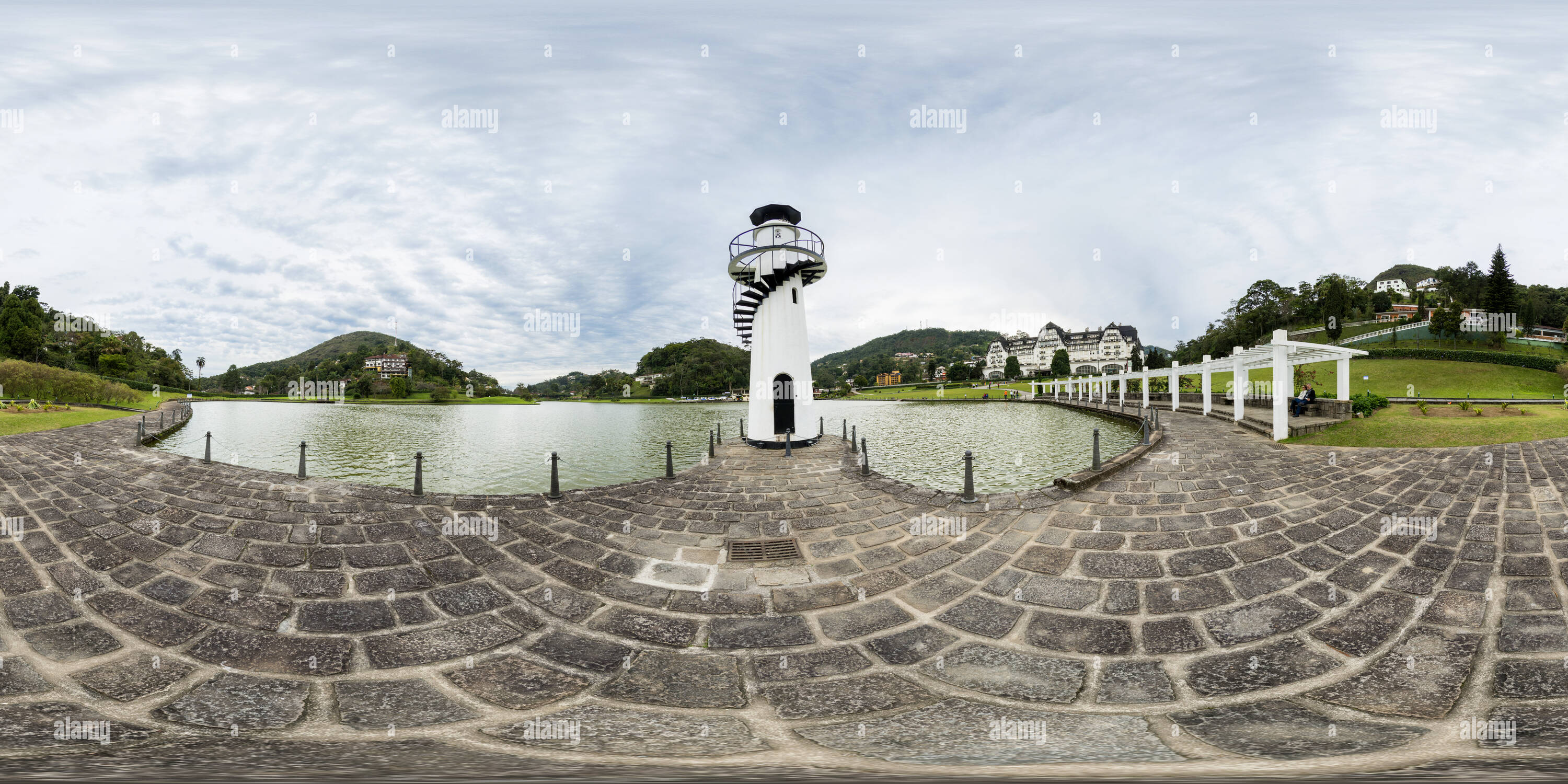 Vue panoramique à 360° de Lake Quitandinha, Petropolis, Brésil