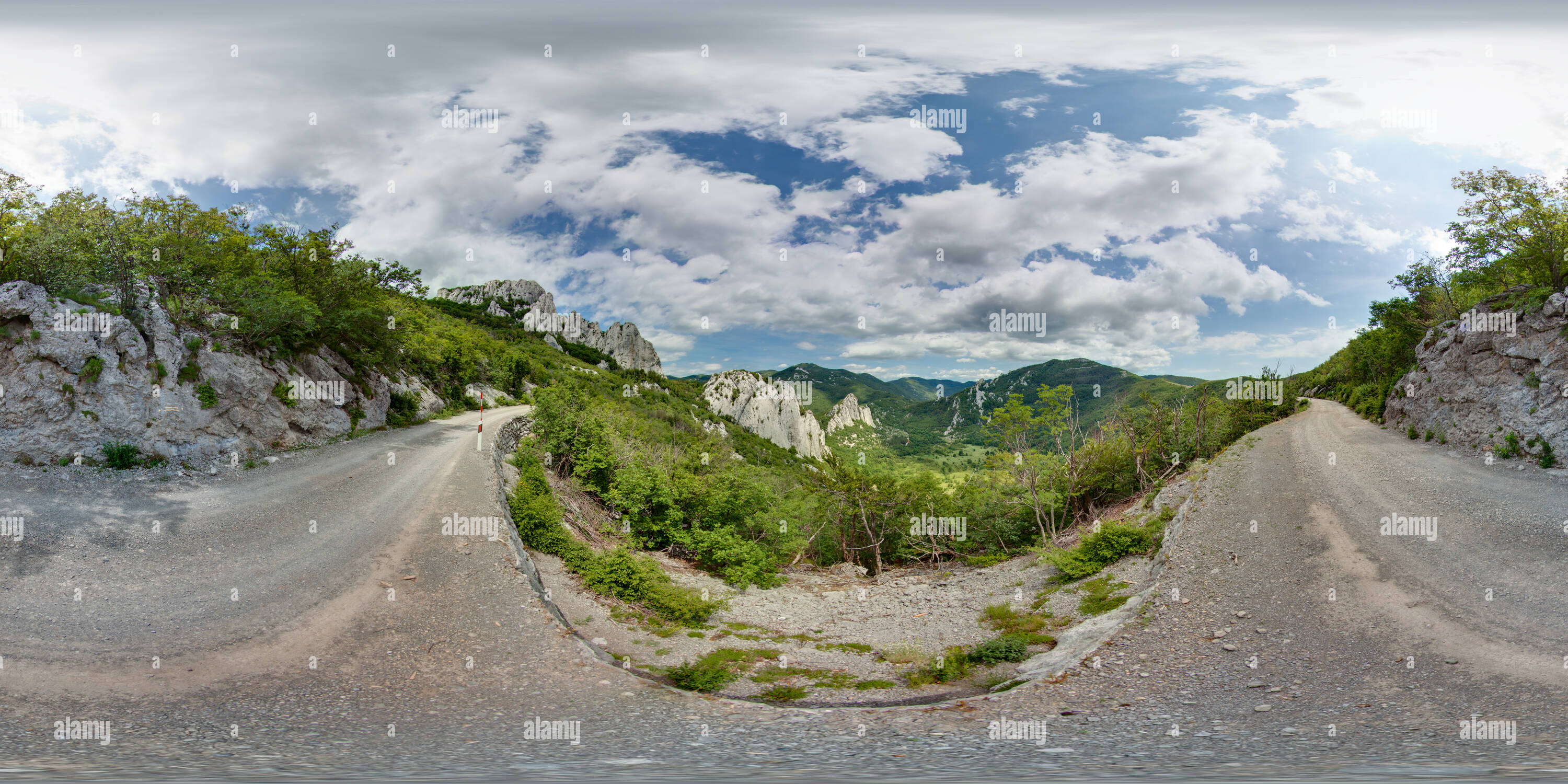 Vue panoramique à 360° de Route de montagne - Ravni Dabar 3