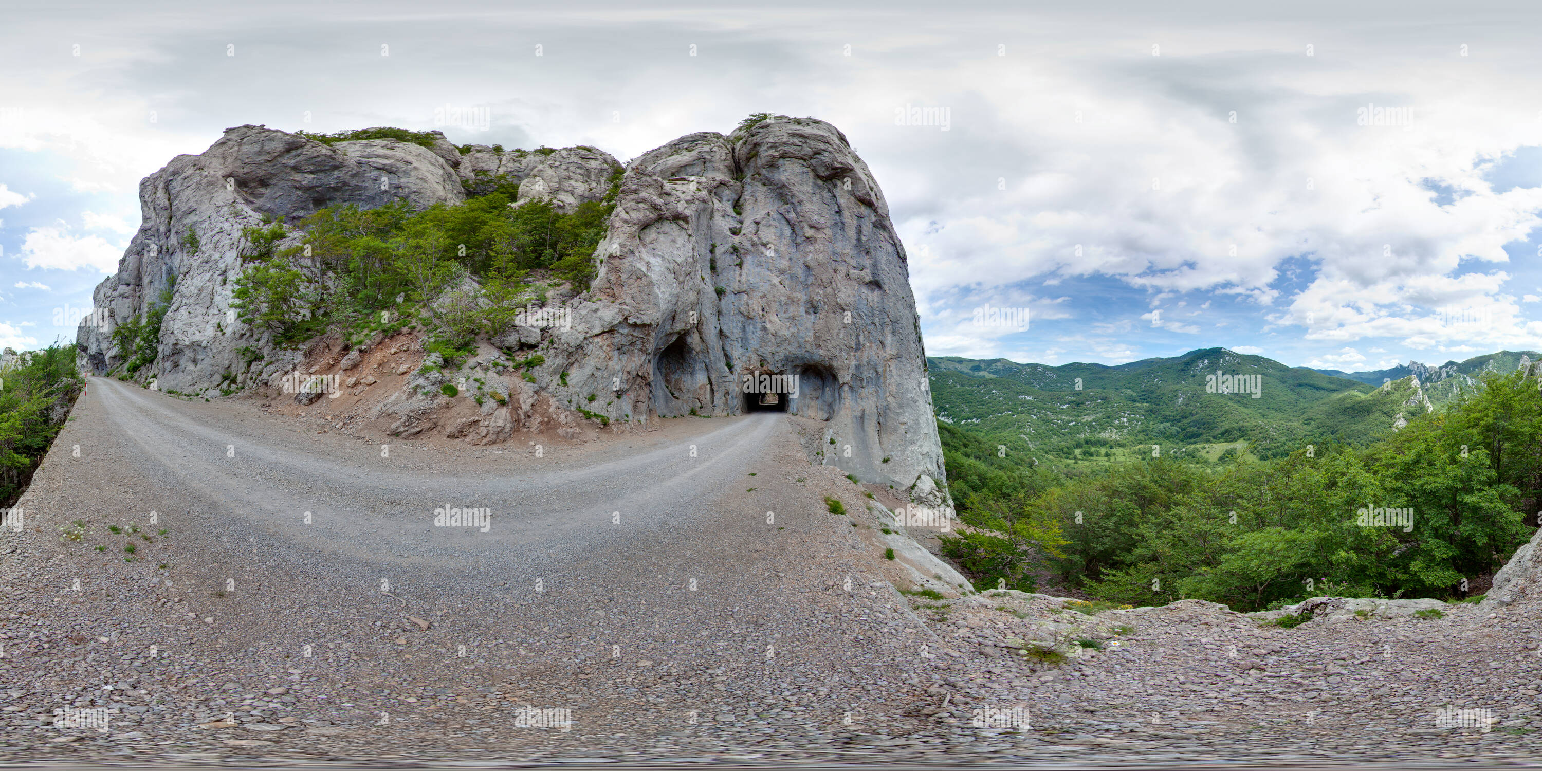 Vue panoramique à 360° de Route de montagne - Ravni Dabar 7