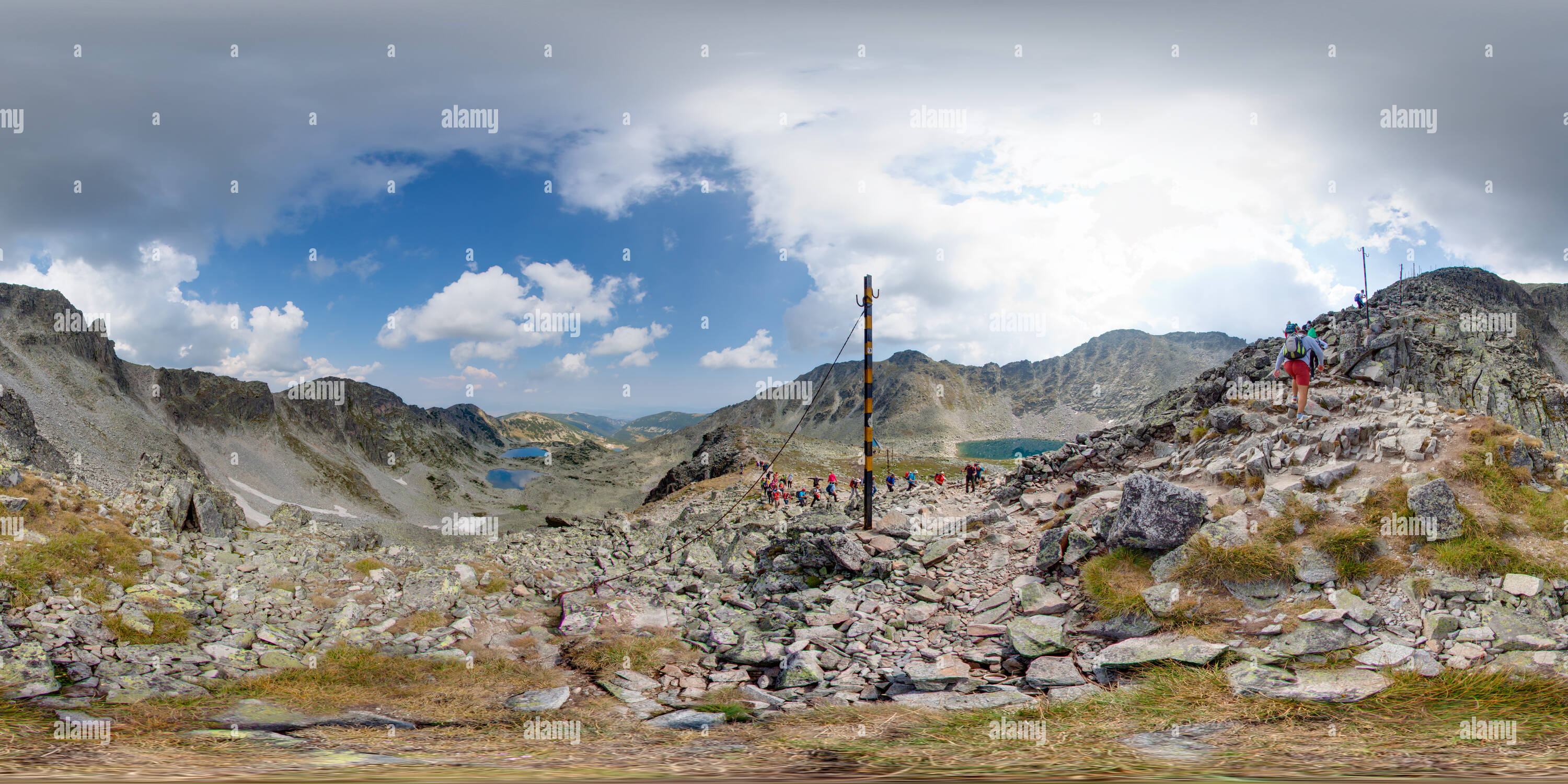 Vue panoramique à 360° de Parc National de Rila - montée au pic Musala