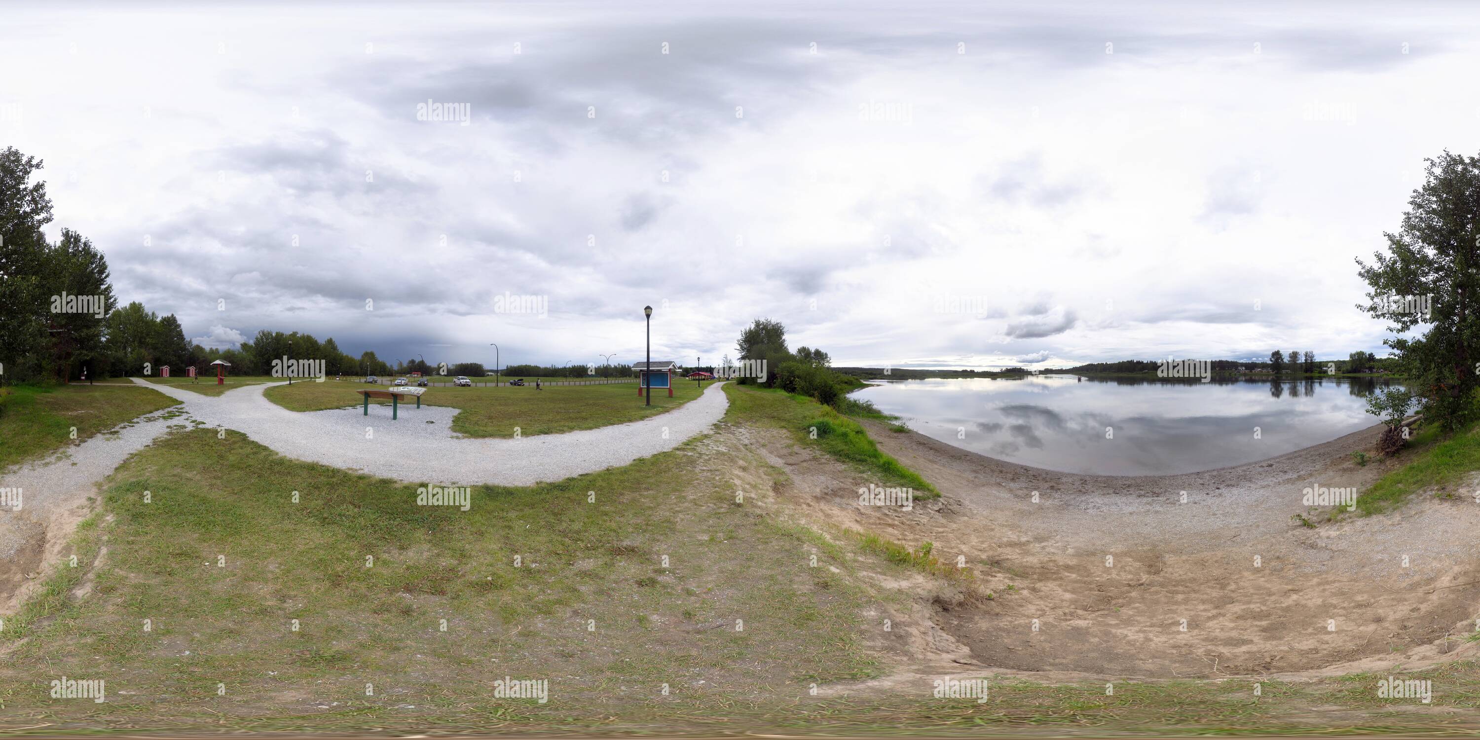 Vue panoramique à 360° de La rivière Nechako - Riverside Park