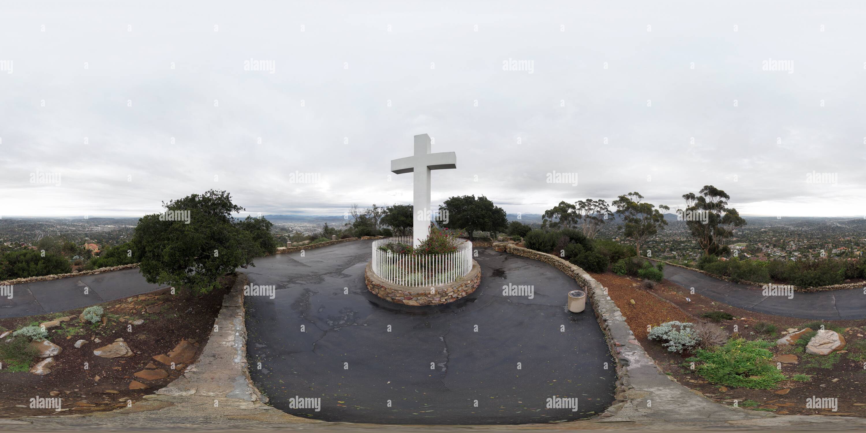 Vue panoramique à 360° de Mt. Helix (1373'/420m)