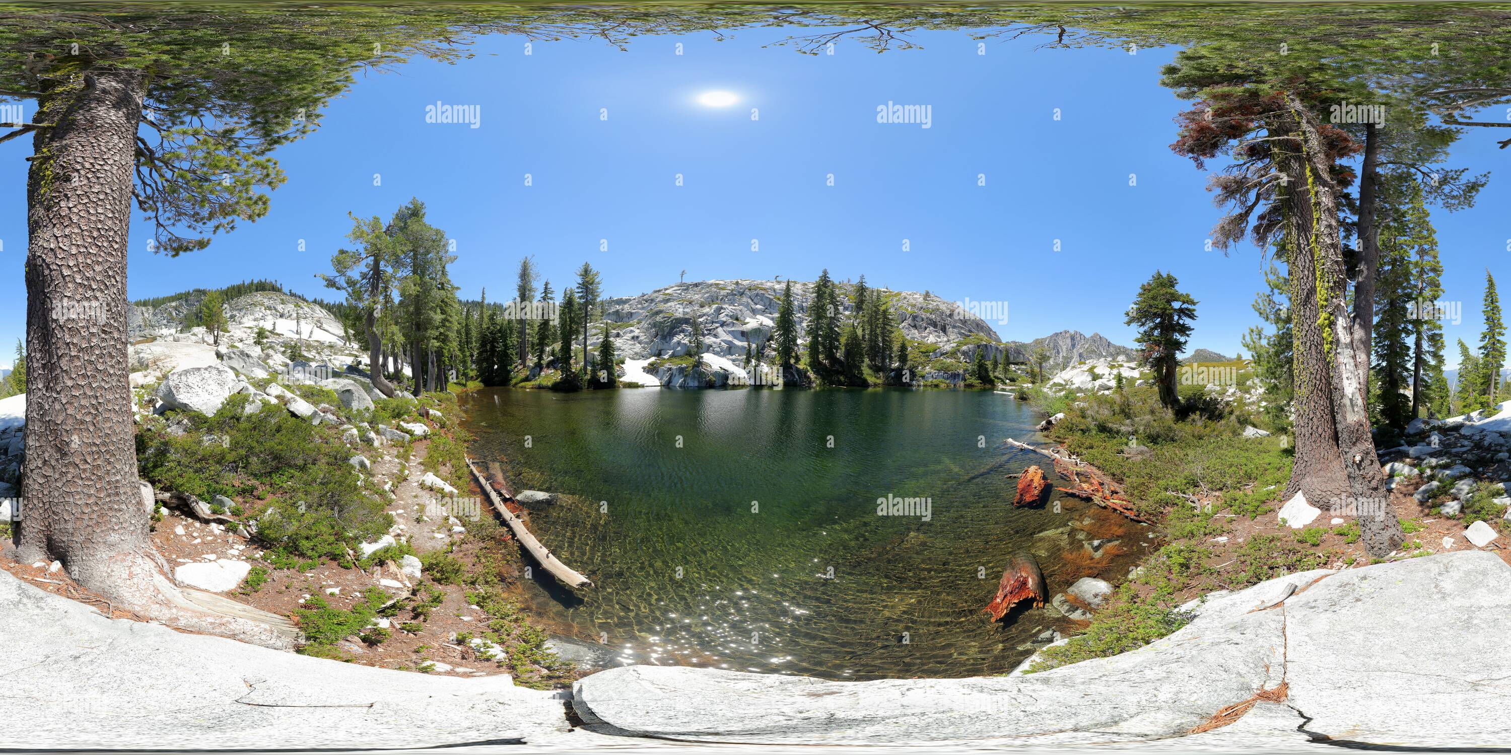 Vue panoramique à 360° de Petit lac de l'Ours