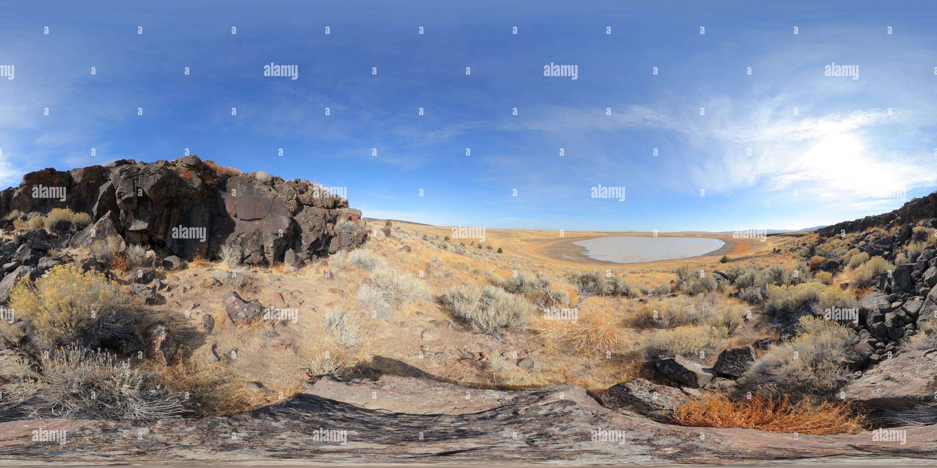 Vue panoramique à 360° de Lac de pétroglyphes