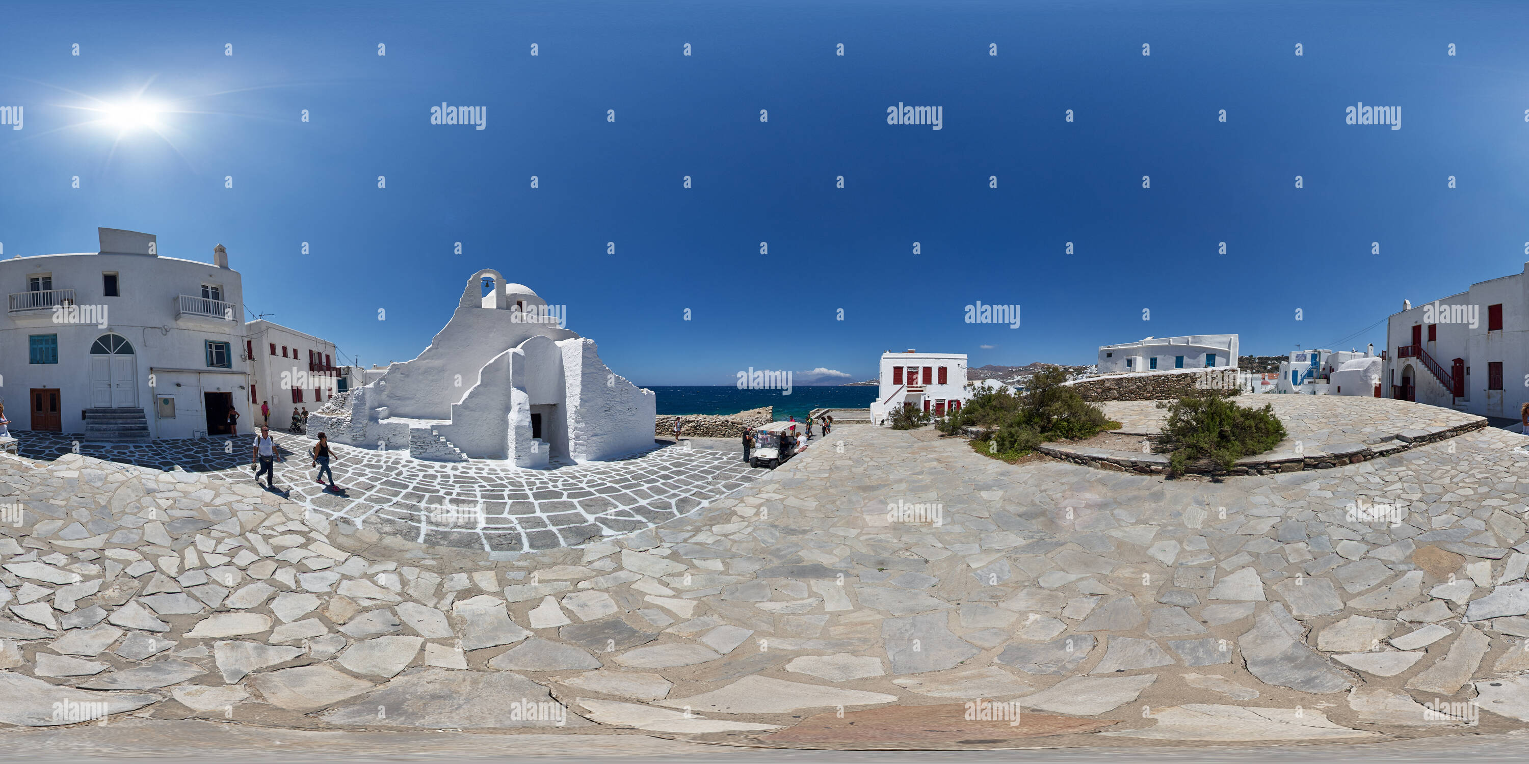 Vue panoramique à 360° de Mykonos. Hora. L'église de Panagia Paraportiani