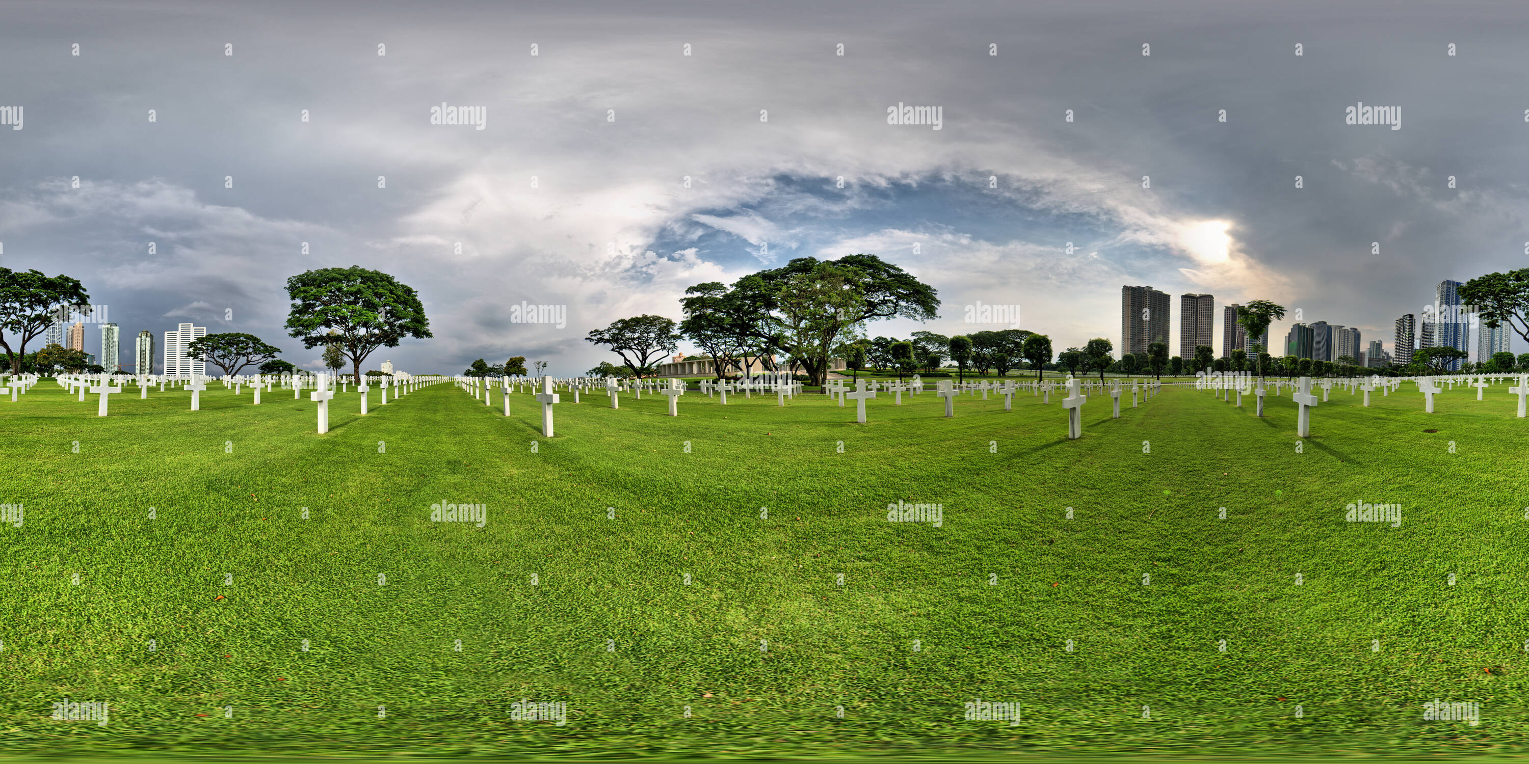 Vue panoramique à 360° de Cimetière Américain de Manille - parmi les pierres tombales