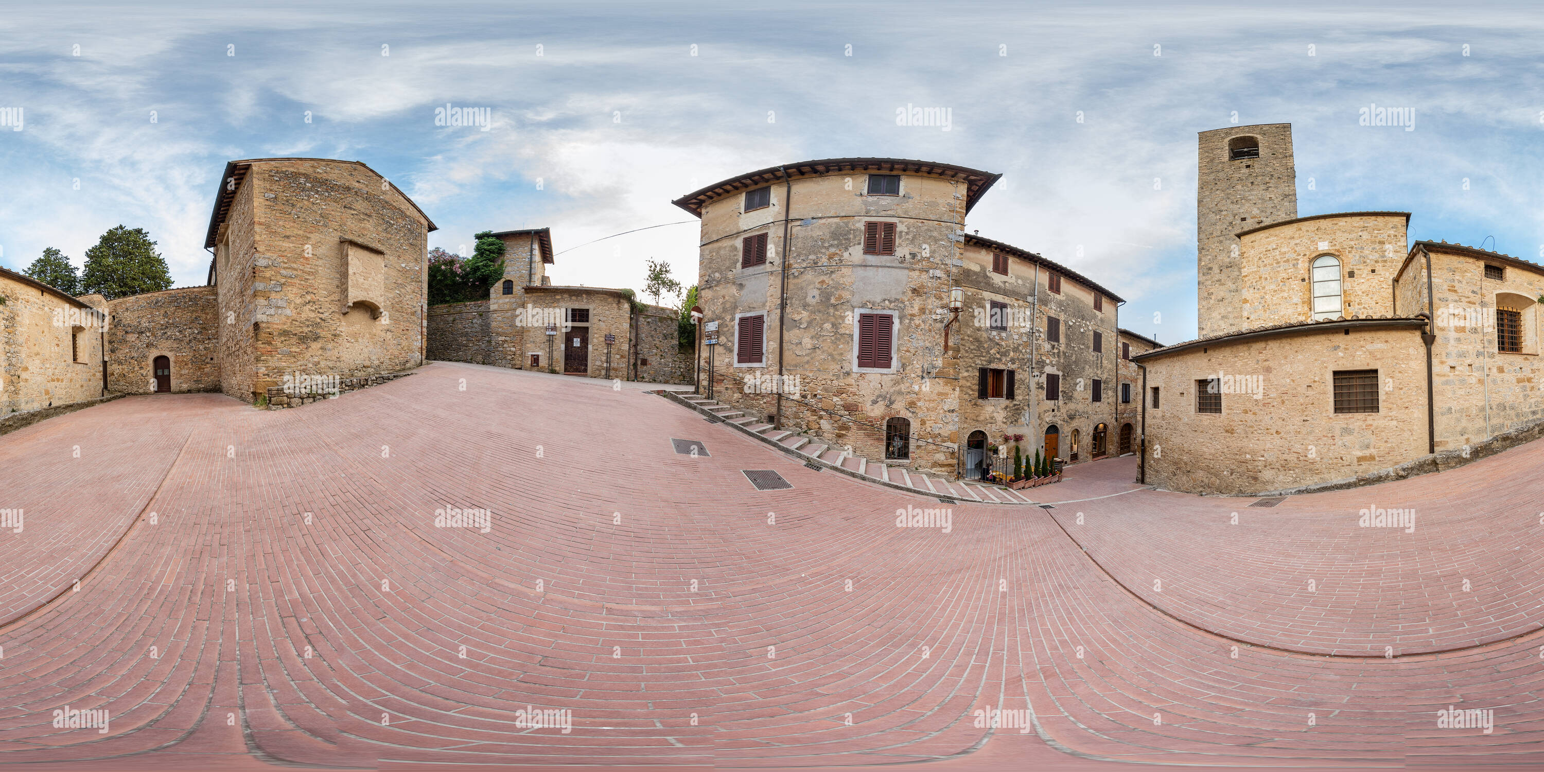 Vue panoramique à 360° de Via della Rocca. L'Italie.