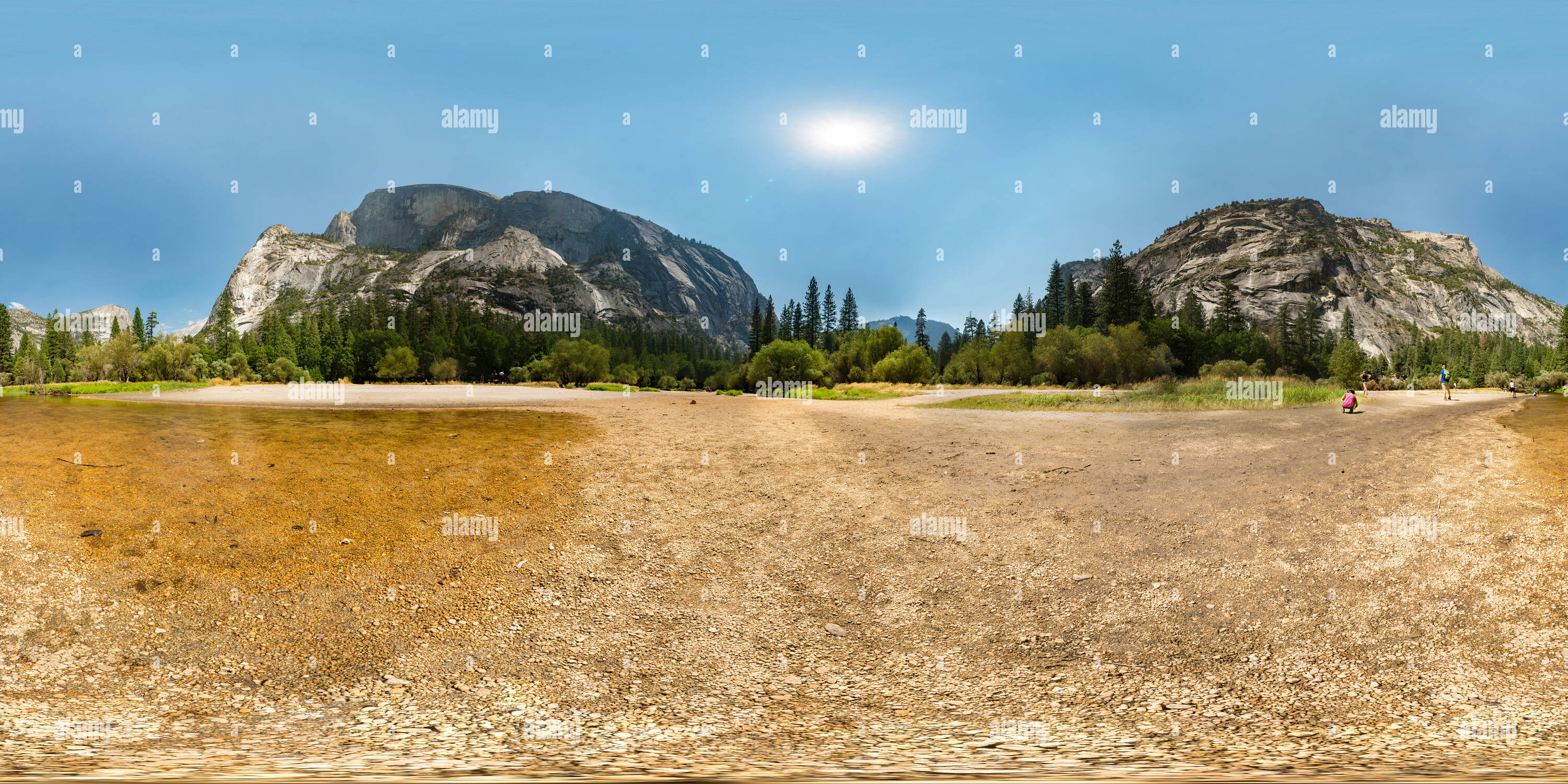 Vue panoramique à 360° de Demi Dôme voir en été de Mirror Lake Yosemite NP