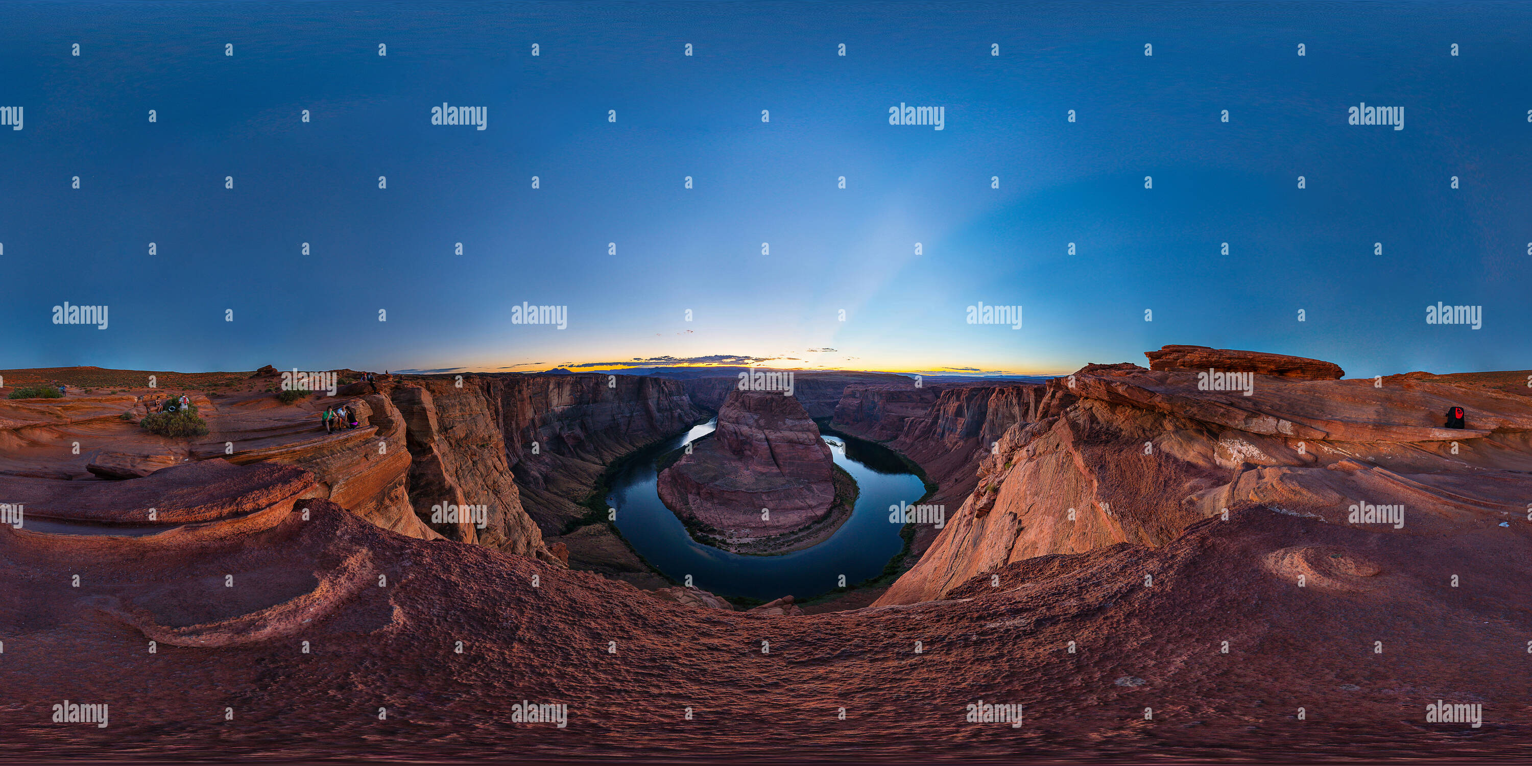 Vue panoramique à 360° de Coucher de soleil sur le Horseshoe Bend