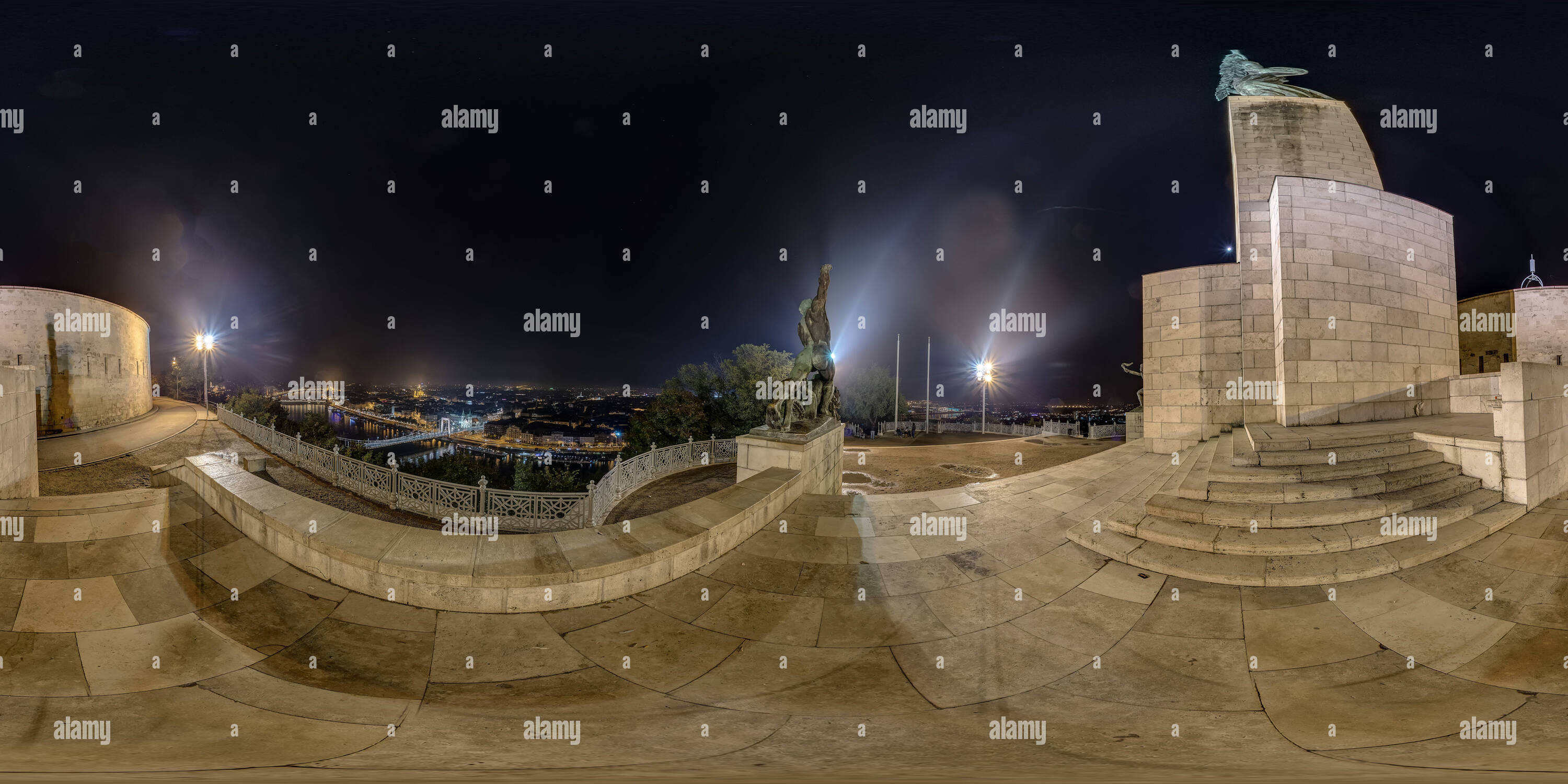 Vue panoramique à 360° de Aranyhid 008