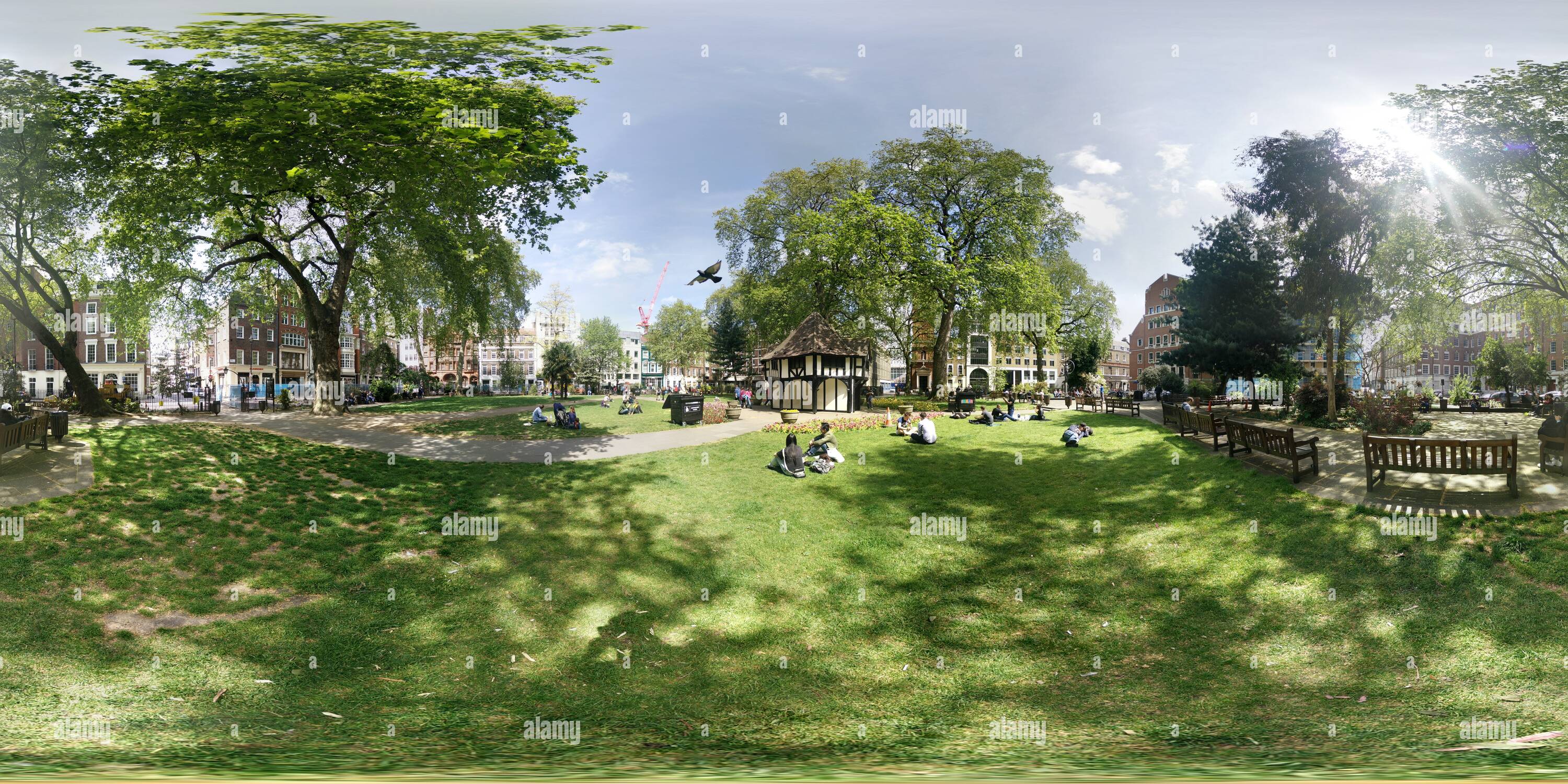 Vue panoramique à 360° de Soho Square, London, UK