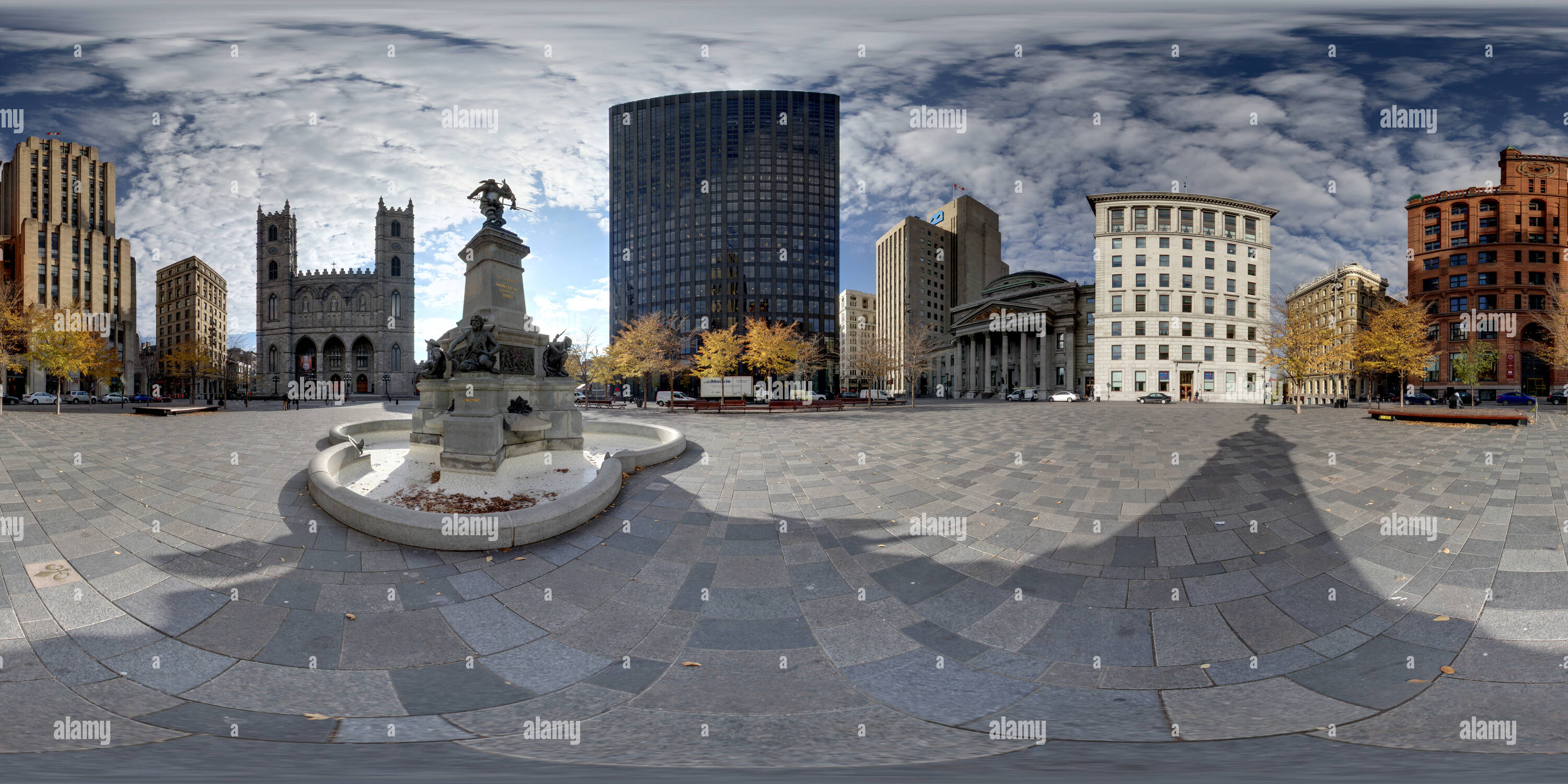 Vue panoramique à 360° de La place d'armes Vieux Montréal