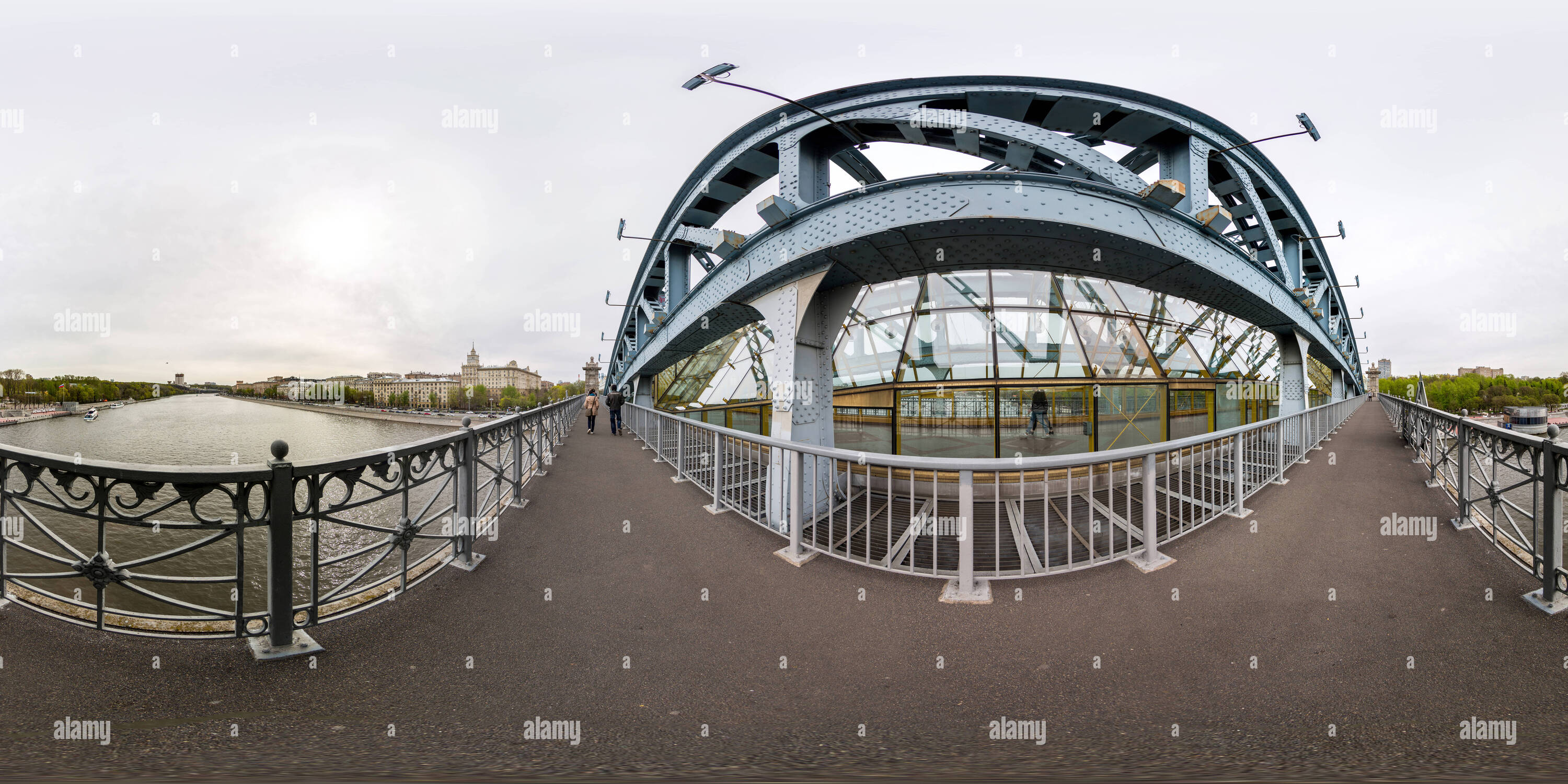 Vue panoramique à 360° de Pont piétonnier de Pouchkine, Moscou