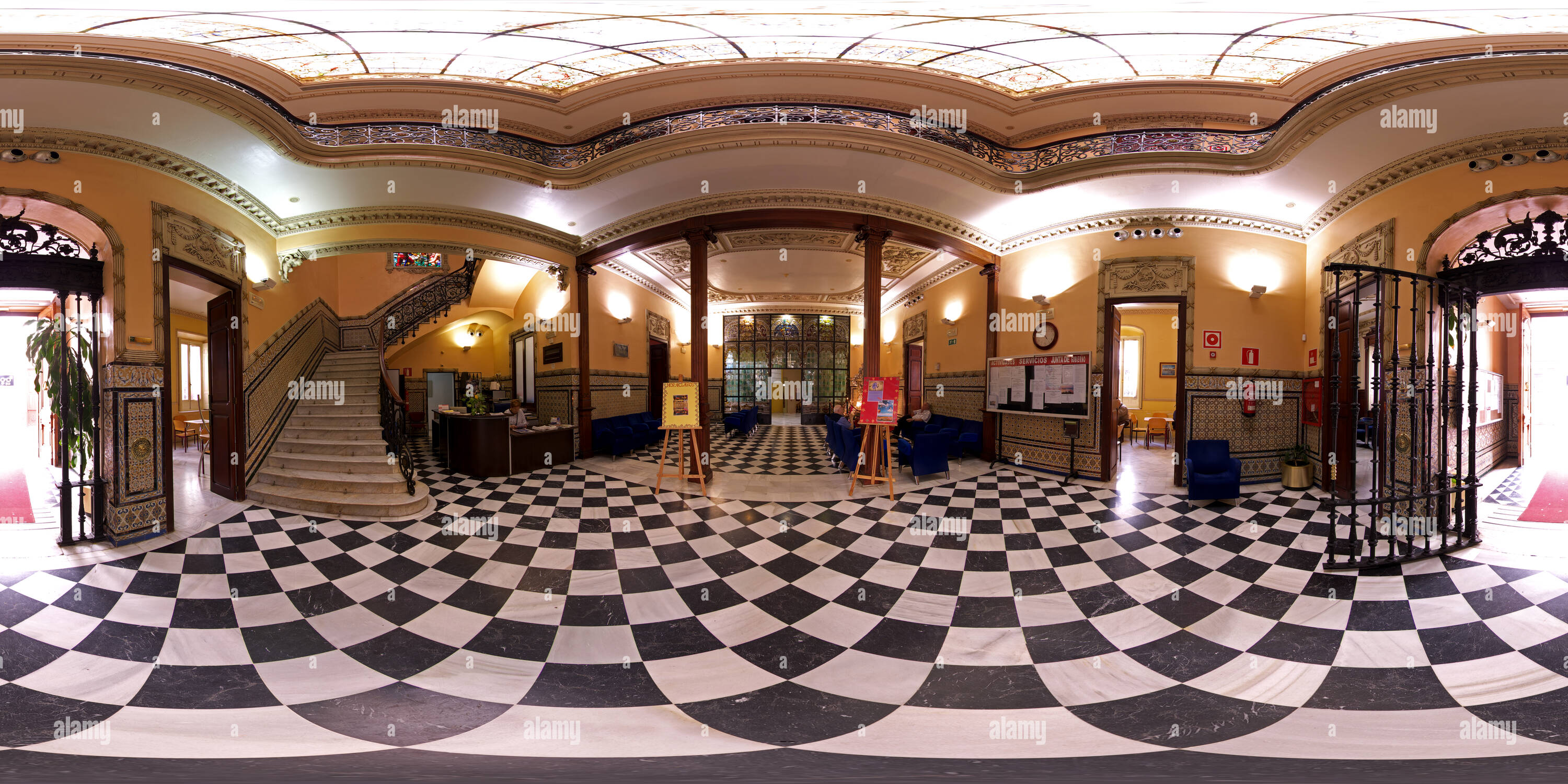 Vue panoramique à 360° de À l'intérieur de Mora Claros palace.