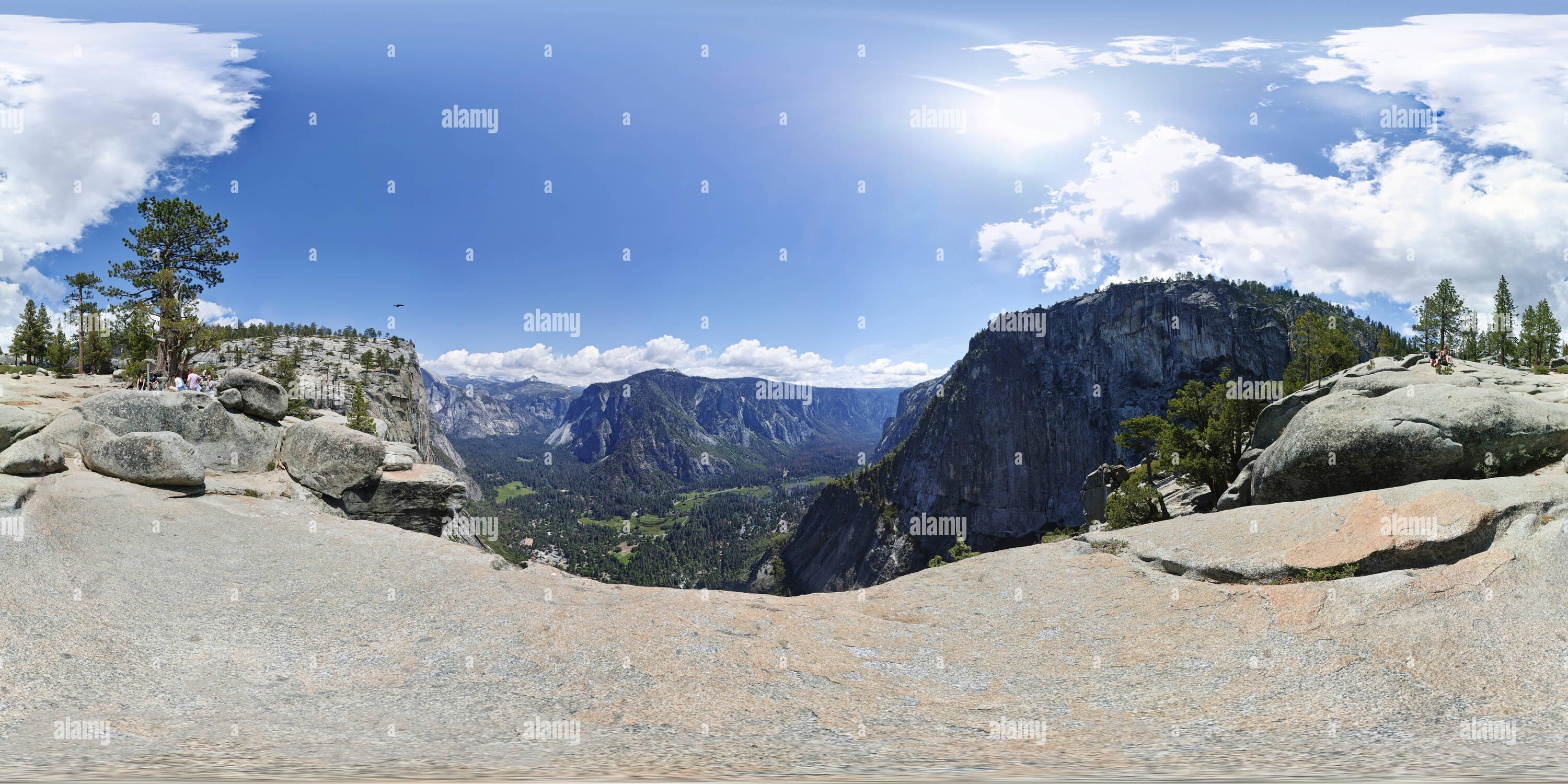 Vue panoramique à 360° de La région de Yosemite Fall