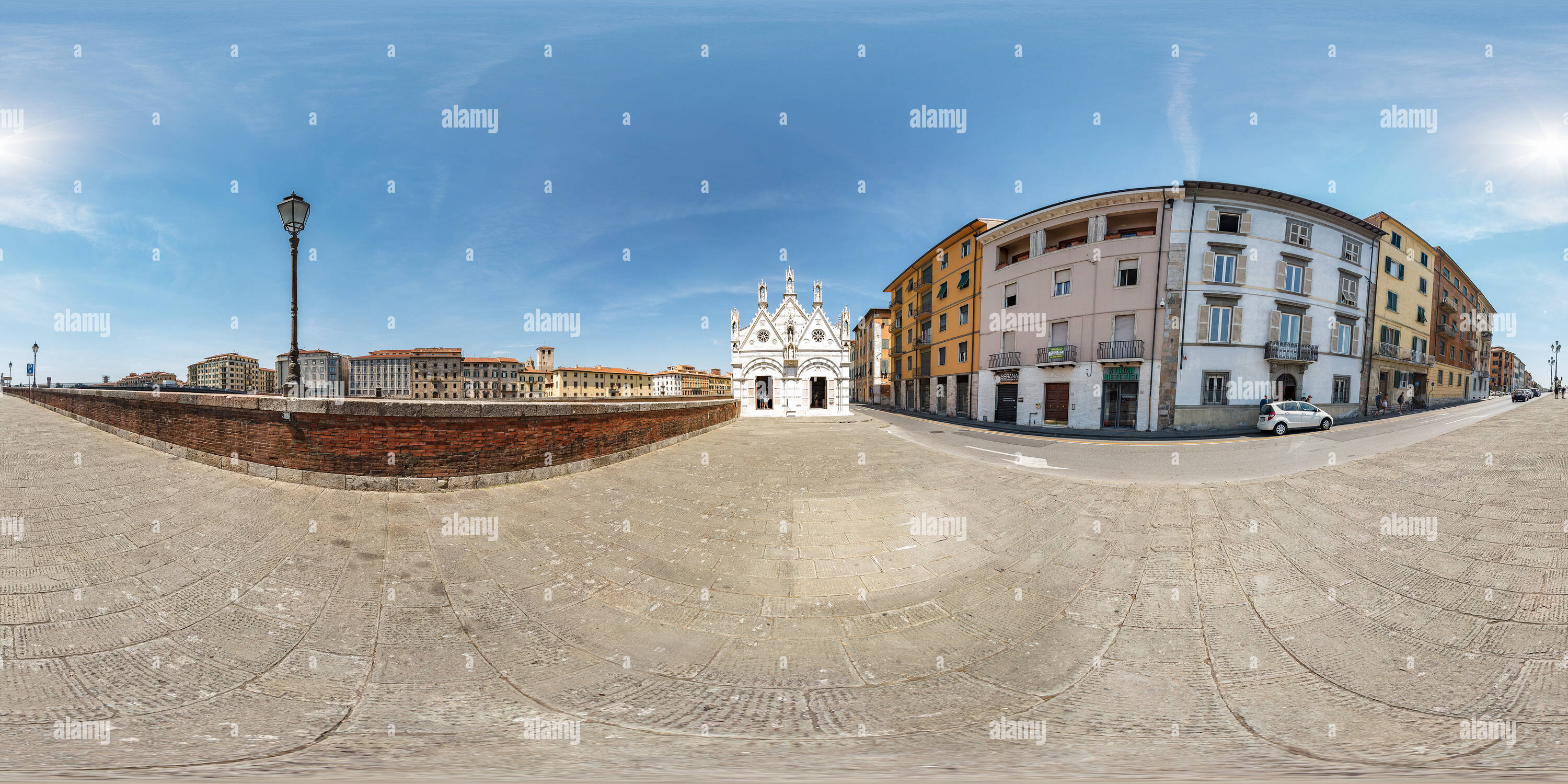 Vue panoramique à 360° de Santa Maria della Spina. Pise.