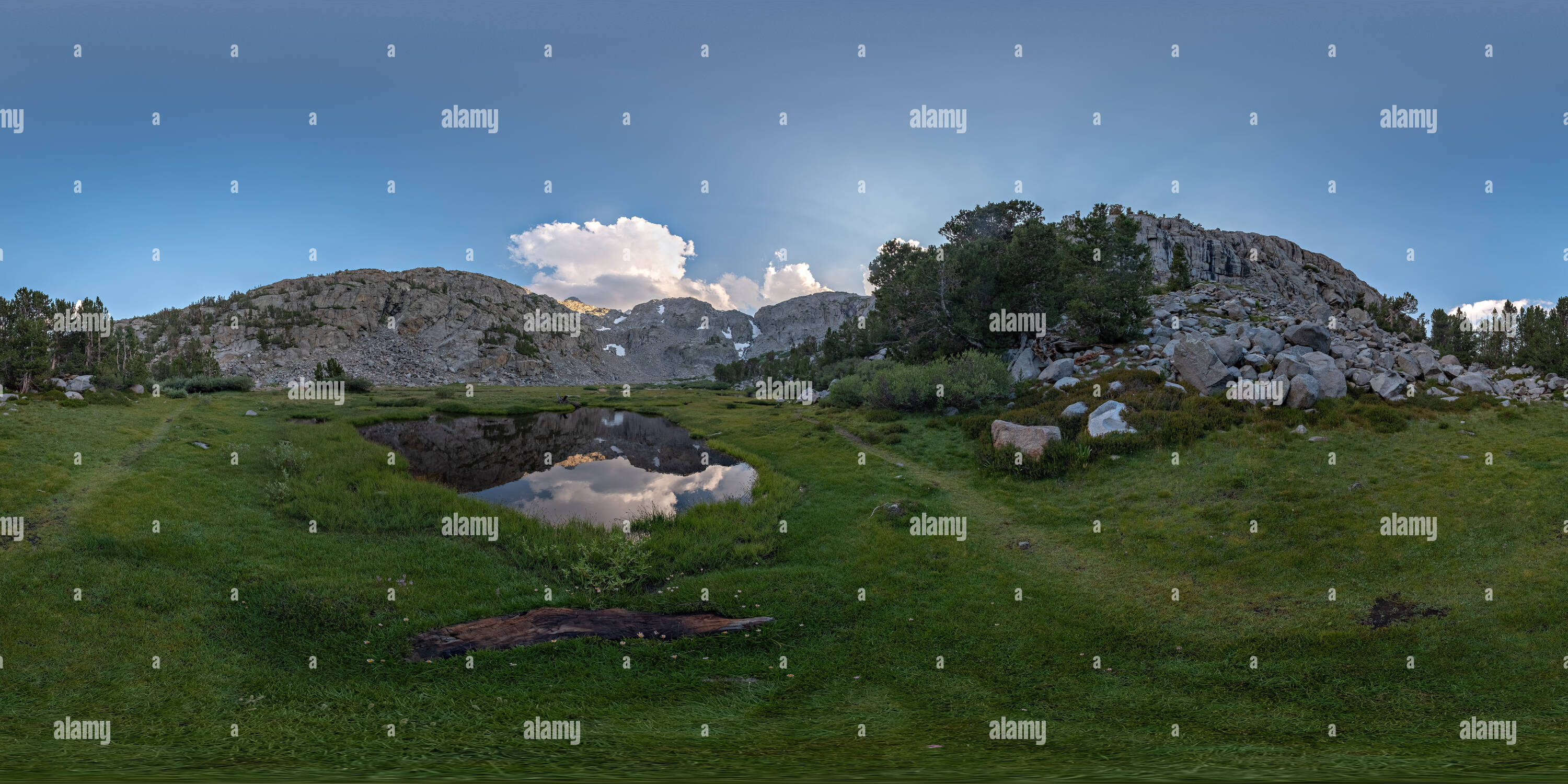 Vue panoramique à 360° de Sam Mac pré, Big Pine Creek, forêt nationale d'Inyo