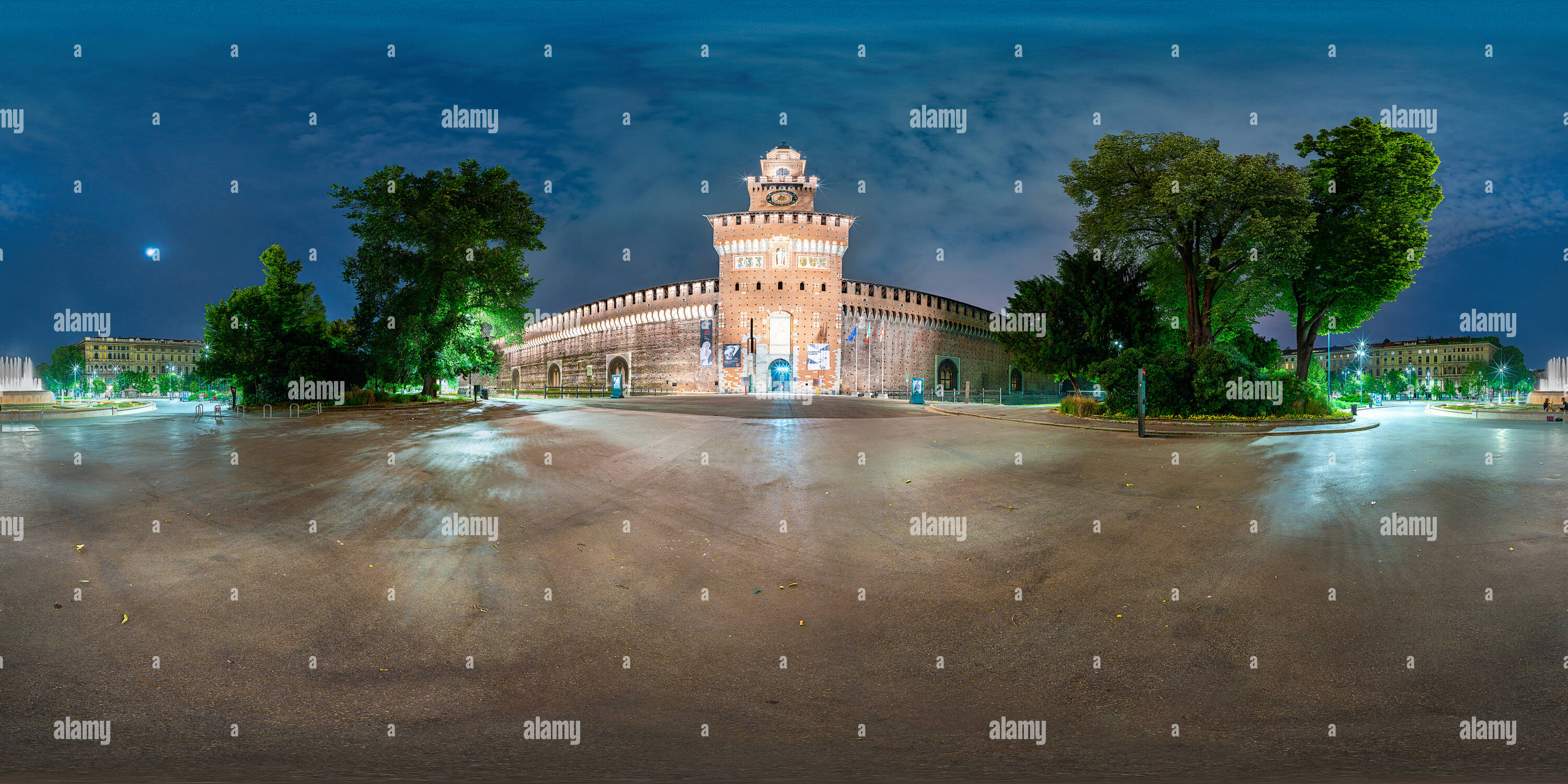 Vue panoramique à 360° de Le château des Sforza par nuit
