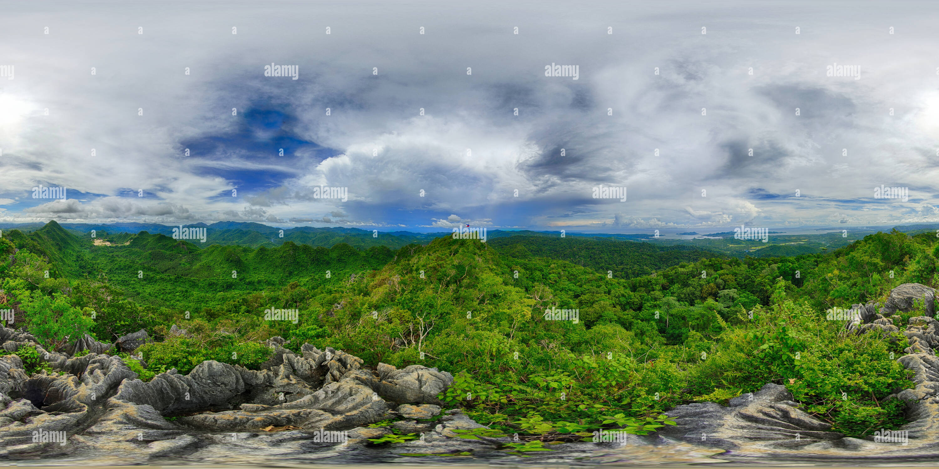 Vue panoramique à 360° de Parc national de Quezon
