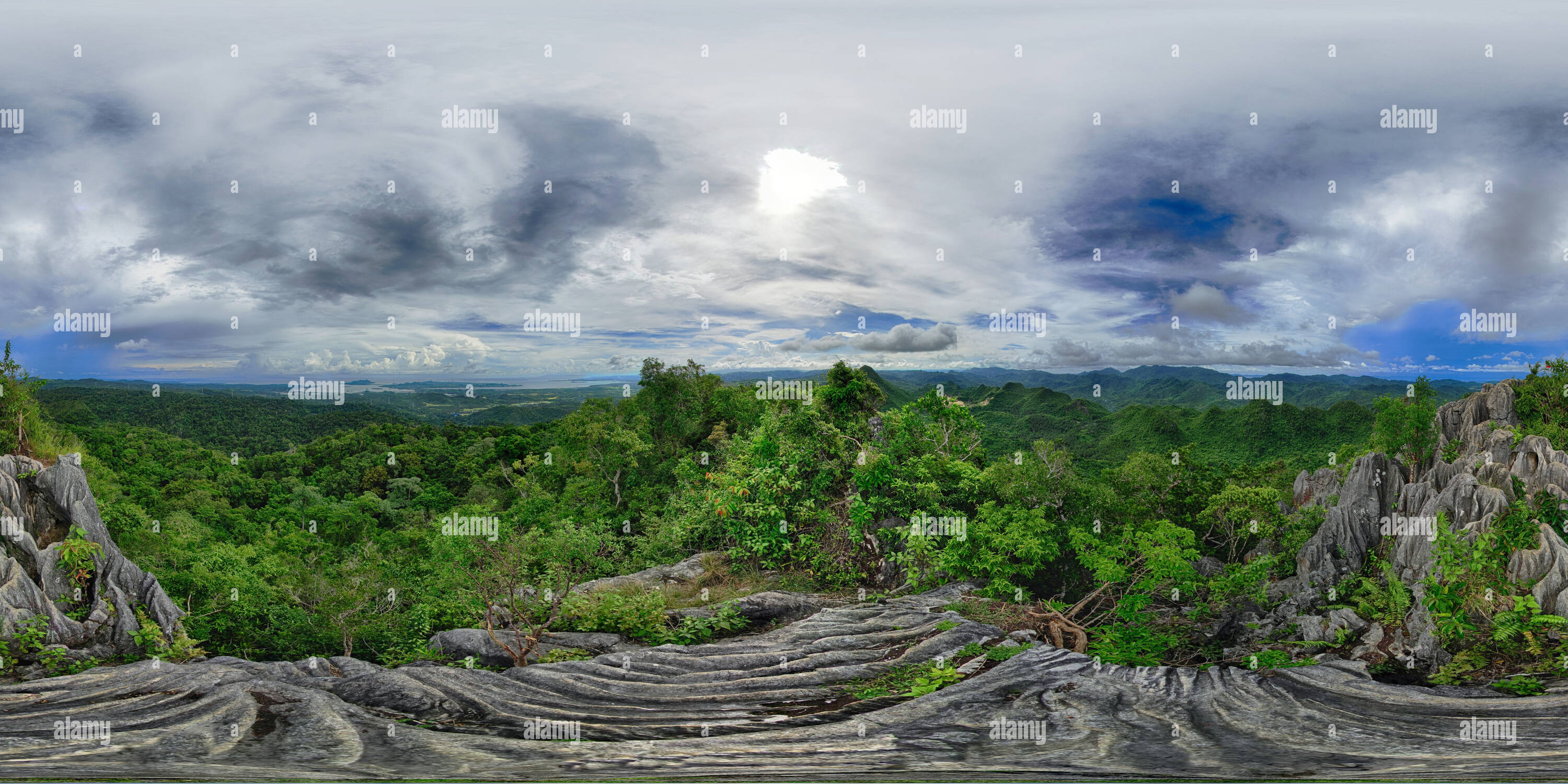Vue panoramique à 360° de Pinagbanderahan