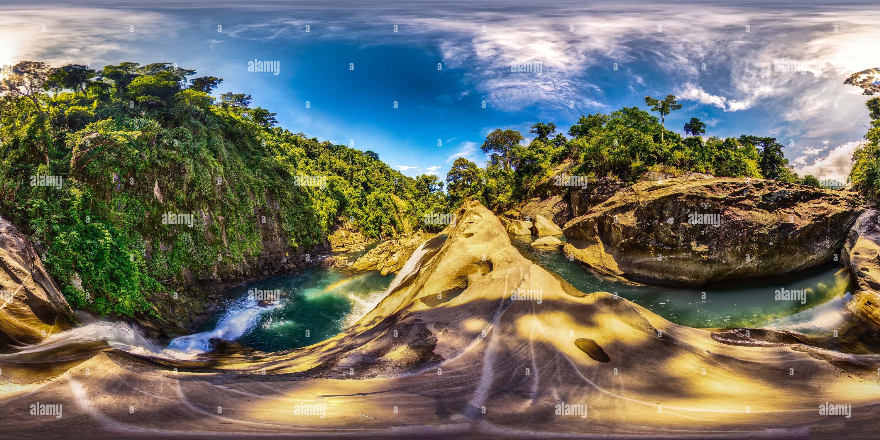 Vue panoramique à 360° de Tangandan Chutes d'eau