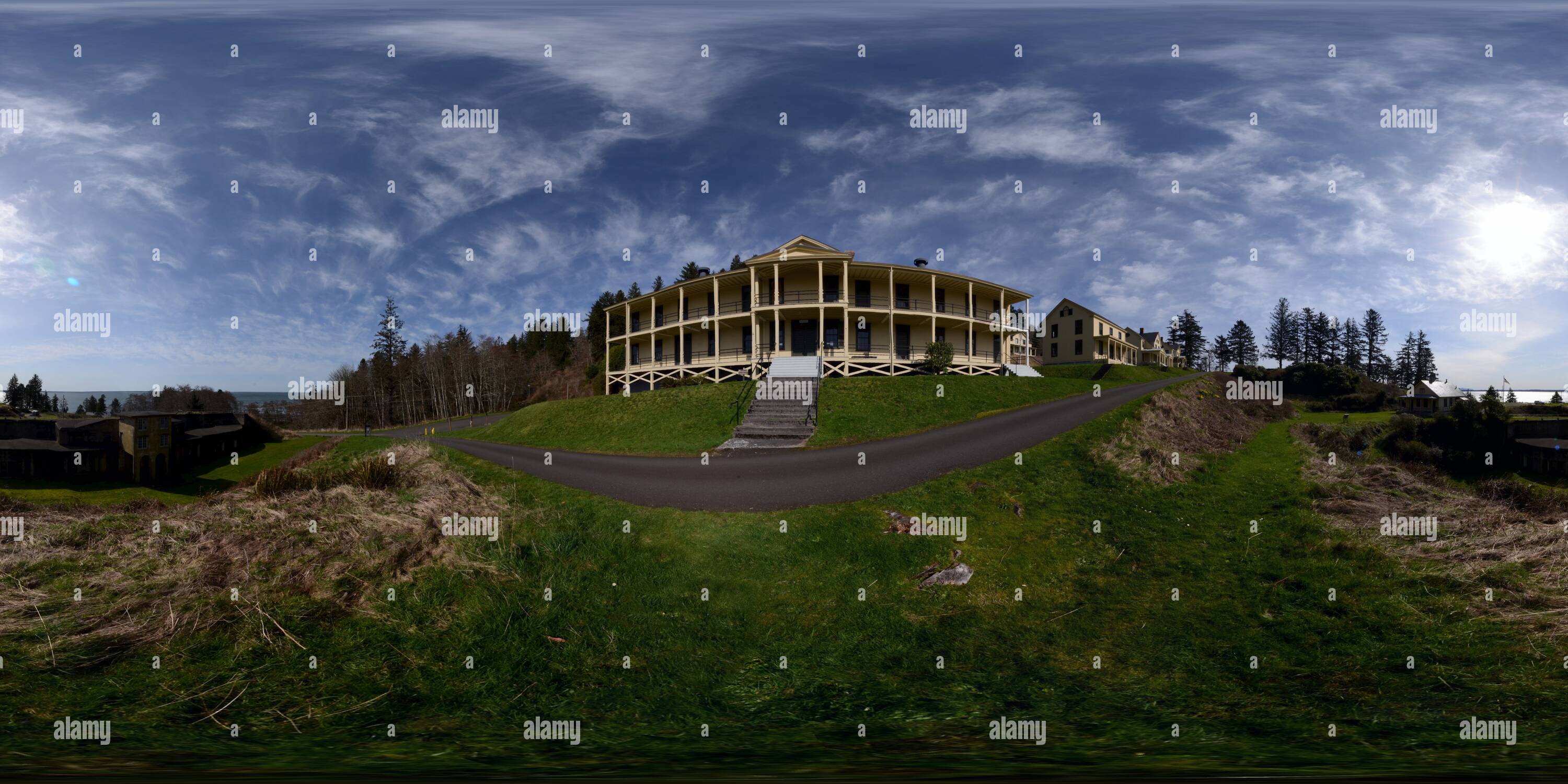 Vue panoramique à 360° de Caserne enrôlés - Fort Columbia State Park, Washington