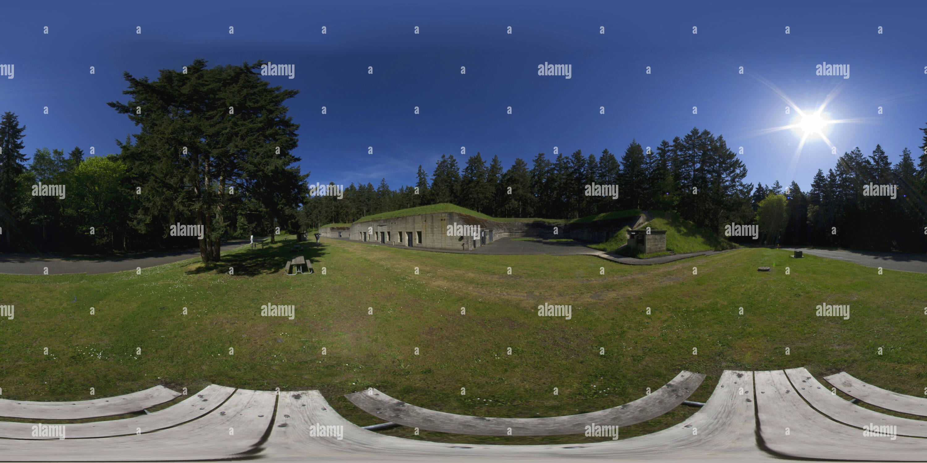 Vue panoramique à 360° de Une mine Bankhead, batterie - Parc d'état de Fort Flagler, Washington