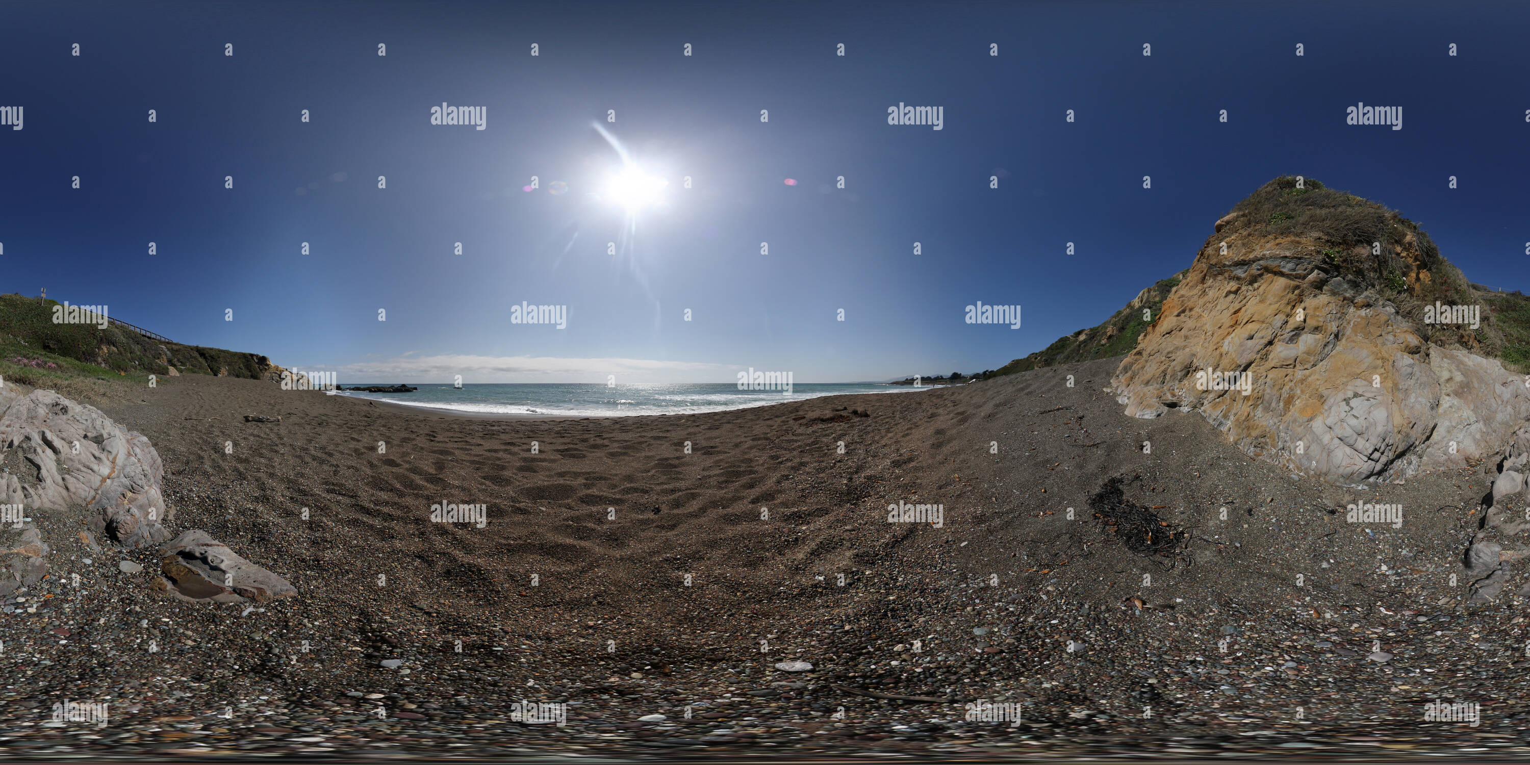 Vue panoramique à 360° de Plage de Cambria, Californie