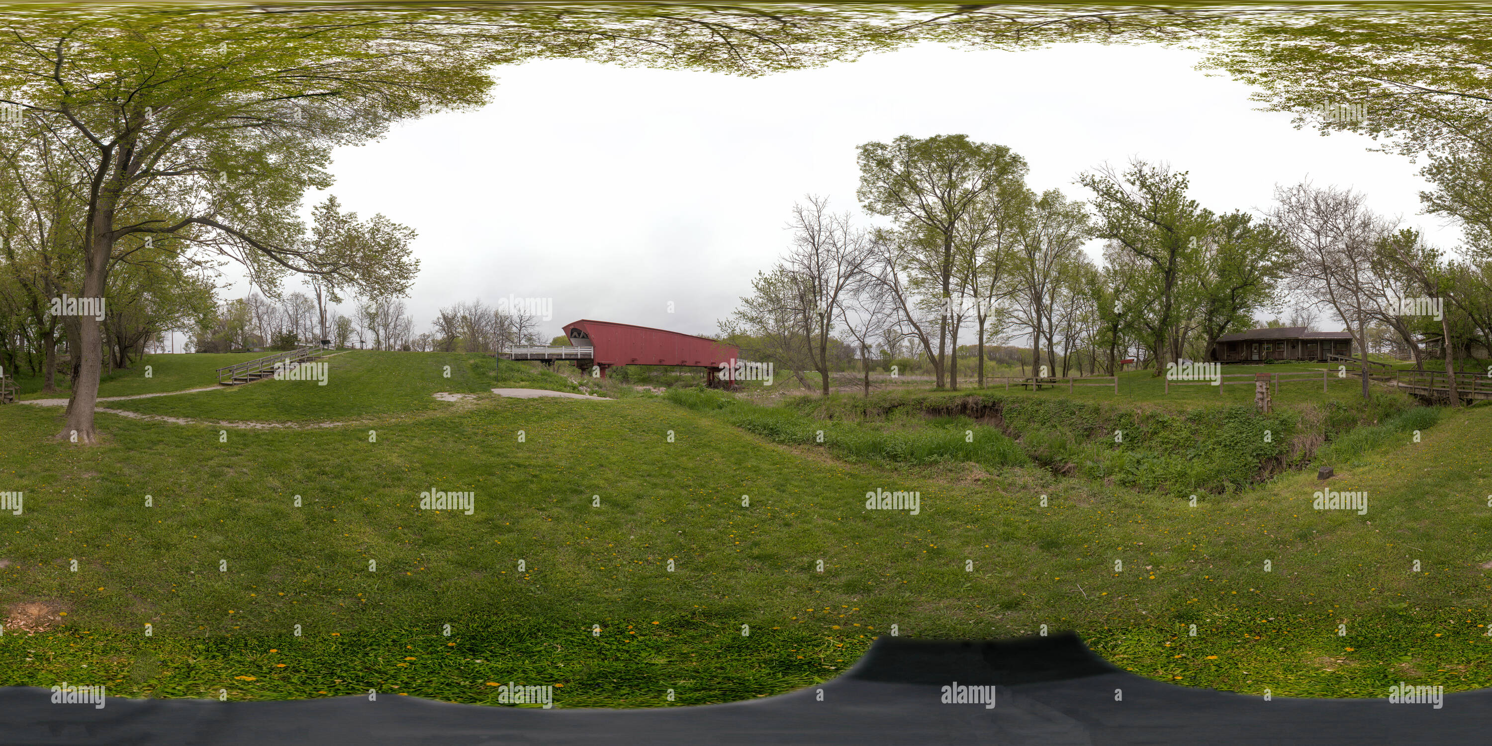 Vue panoramique à 360° de Roseman Pont couvert. Les ponts de Madison County. Winterset (Iowa).