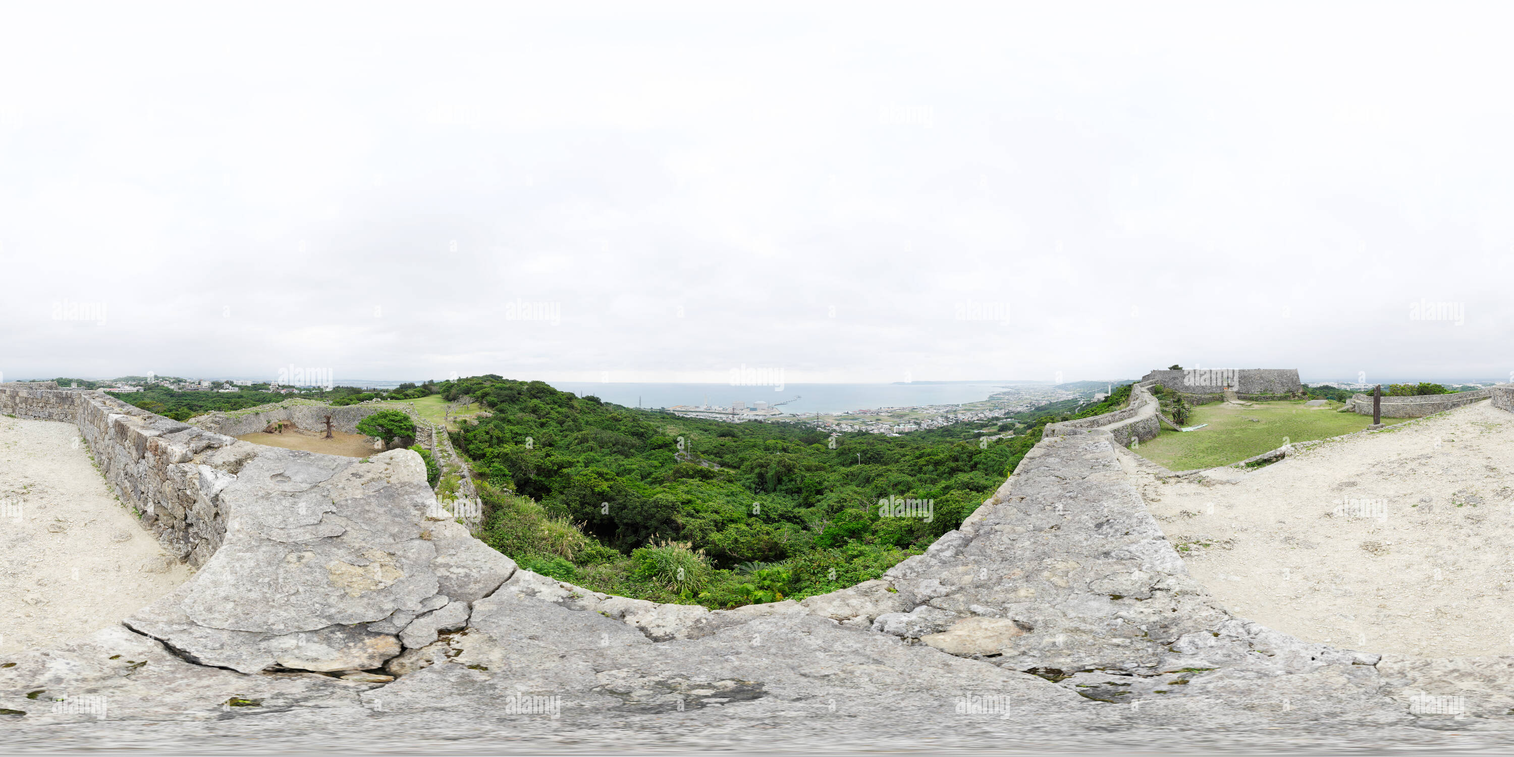 Vue panoramique à 360° de Nakagusuku
